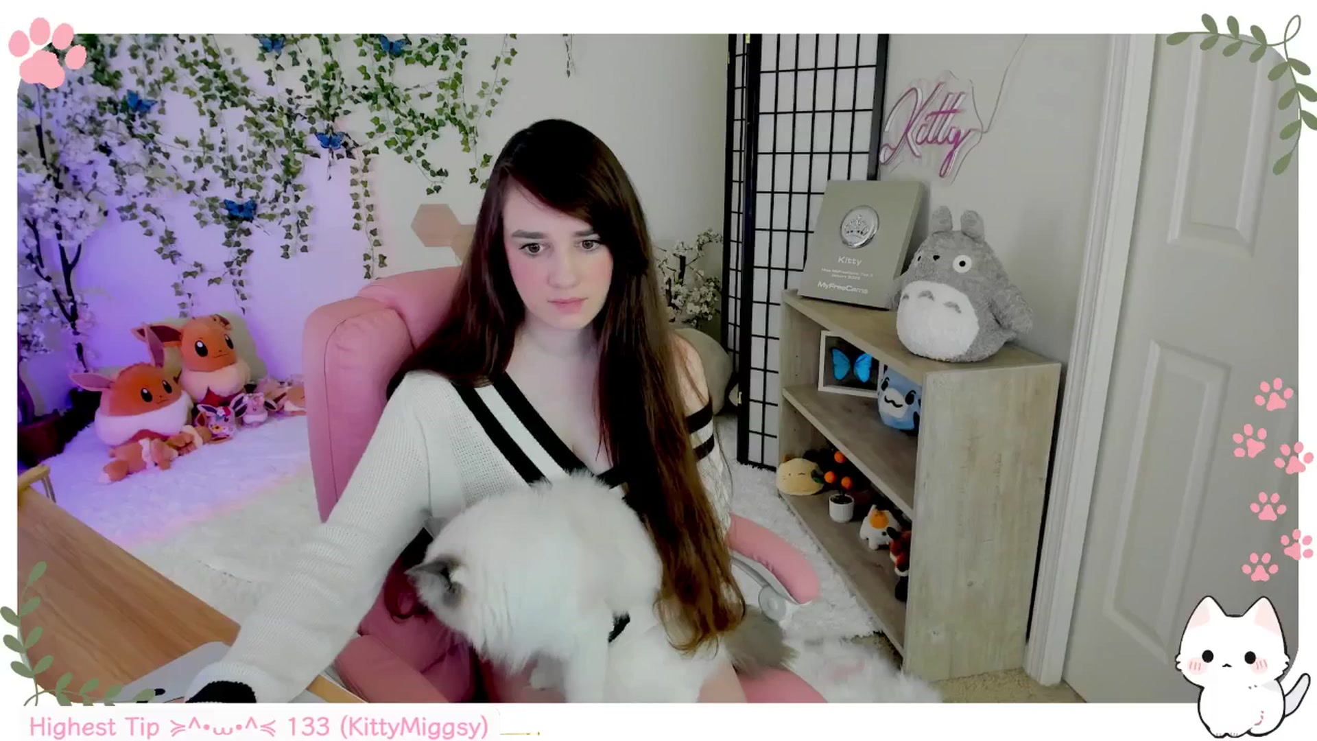 Gallery image thumbnail from Kittenyx's myfreecams stream on, 09/15/2025, 06:29 image 20 of 20