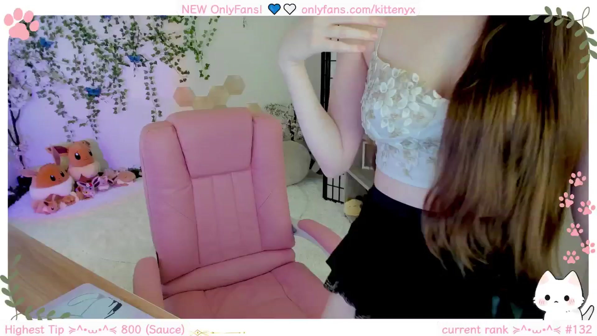 Gallery image thumbnail from Kittenyx's myfreecams stream on, 09/27/2025, 06:06 image 8 of 20