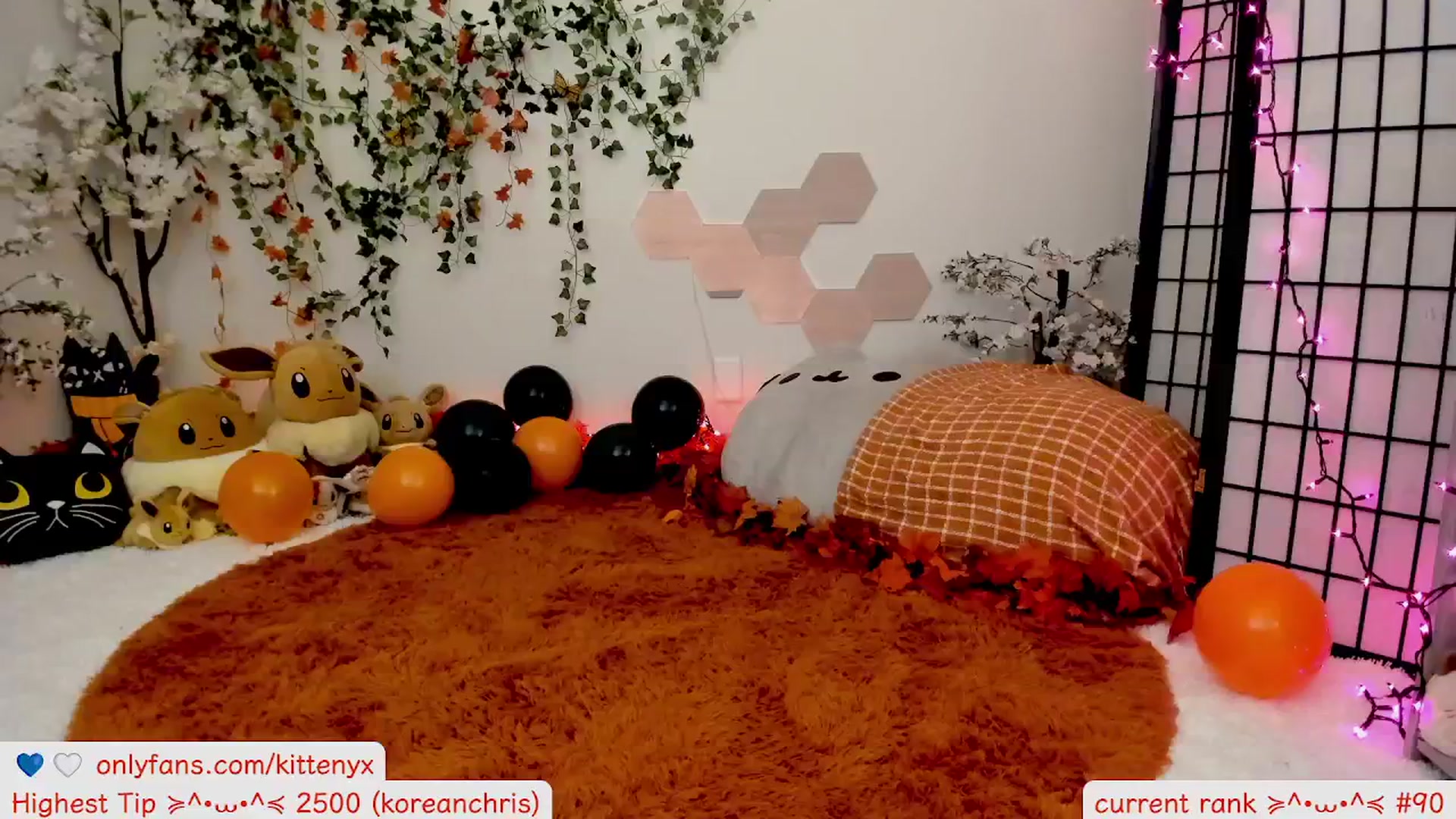 Gallery image thumbnail from Kittenyx's myfreecams stream on, 10/02/2025, 07:26 image 13 of 20