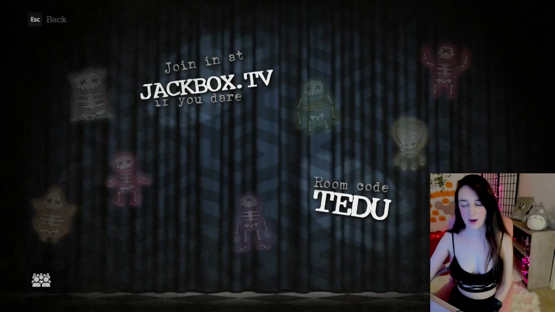 Gallery image thumbnail from Kittenyx's myfreecams stream on, 10/19/2025, 07:59 image 8 of 20