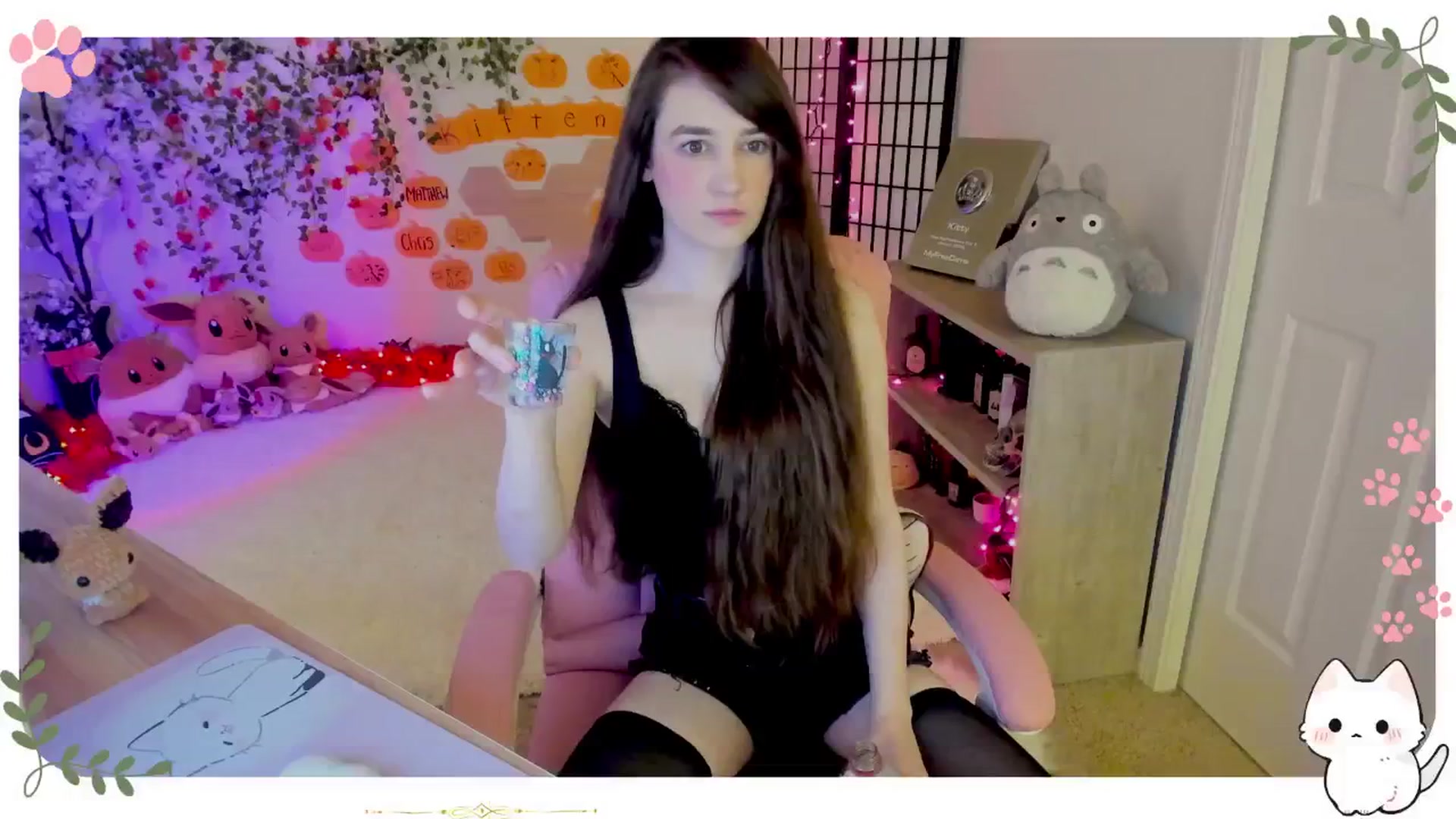 Gallery image thumbnail from Kittenyx's myfreecams stream on, 10/20/2025, 05:16 image 16 of 20