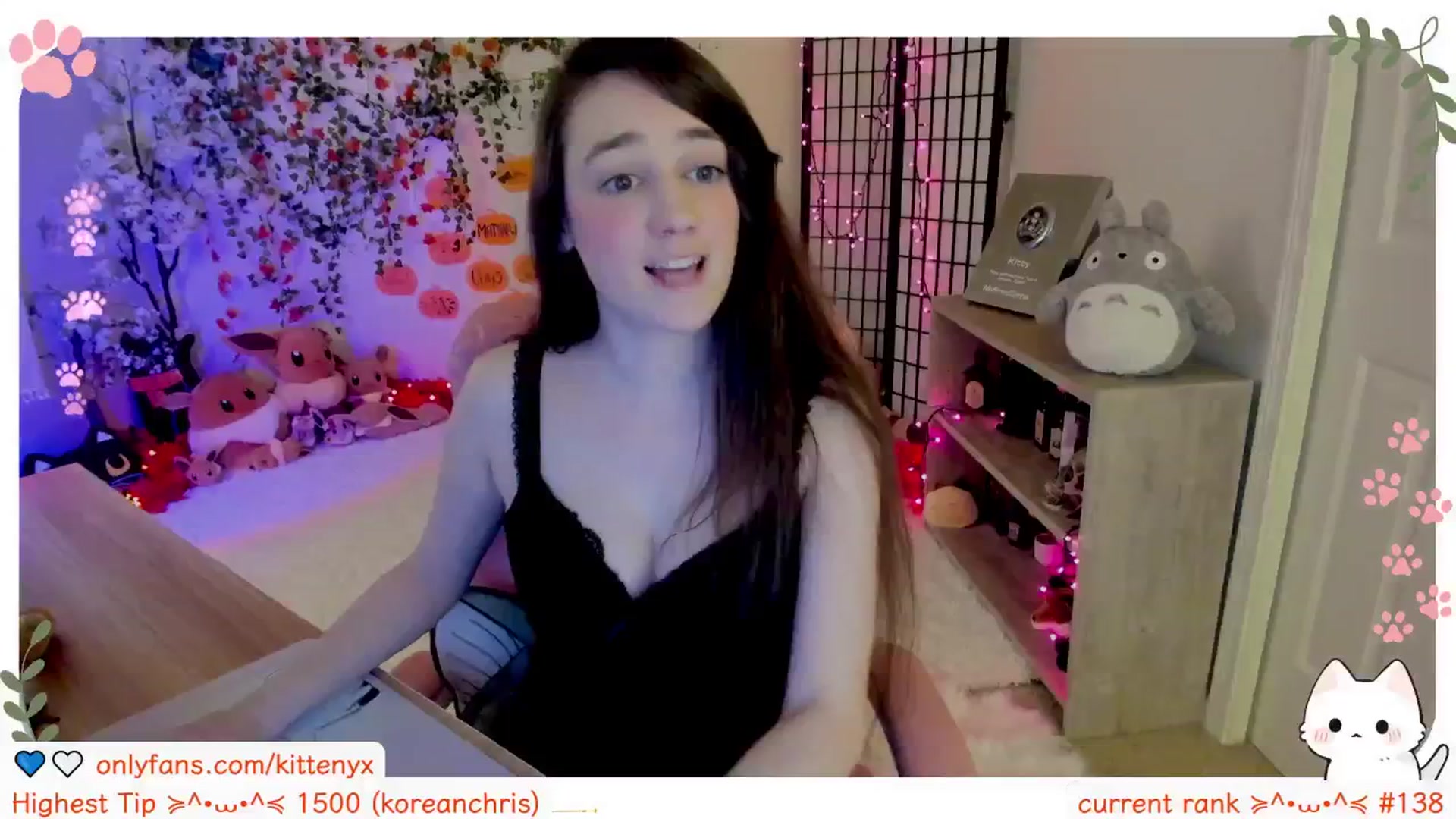 Gallery image thumbnail from Kittenyx's myfreecams stream on, 10/24/2025, 10:10 image 8 of 20