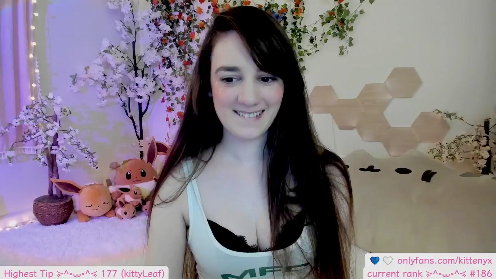 Gallery image thumbnail from Kittenyx's myfreecams stream on, 11/18/2025, 06:53 image 14 of 20