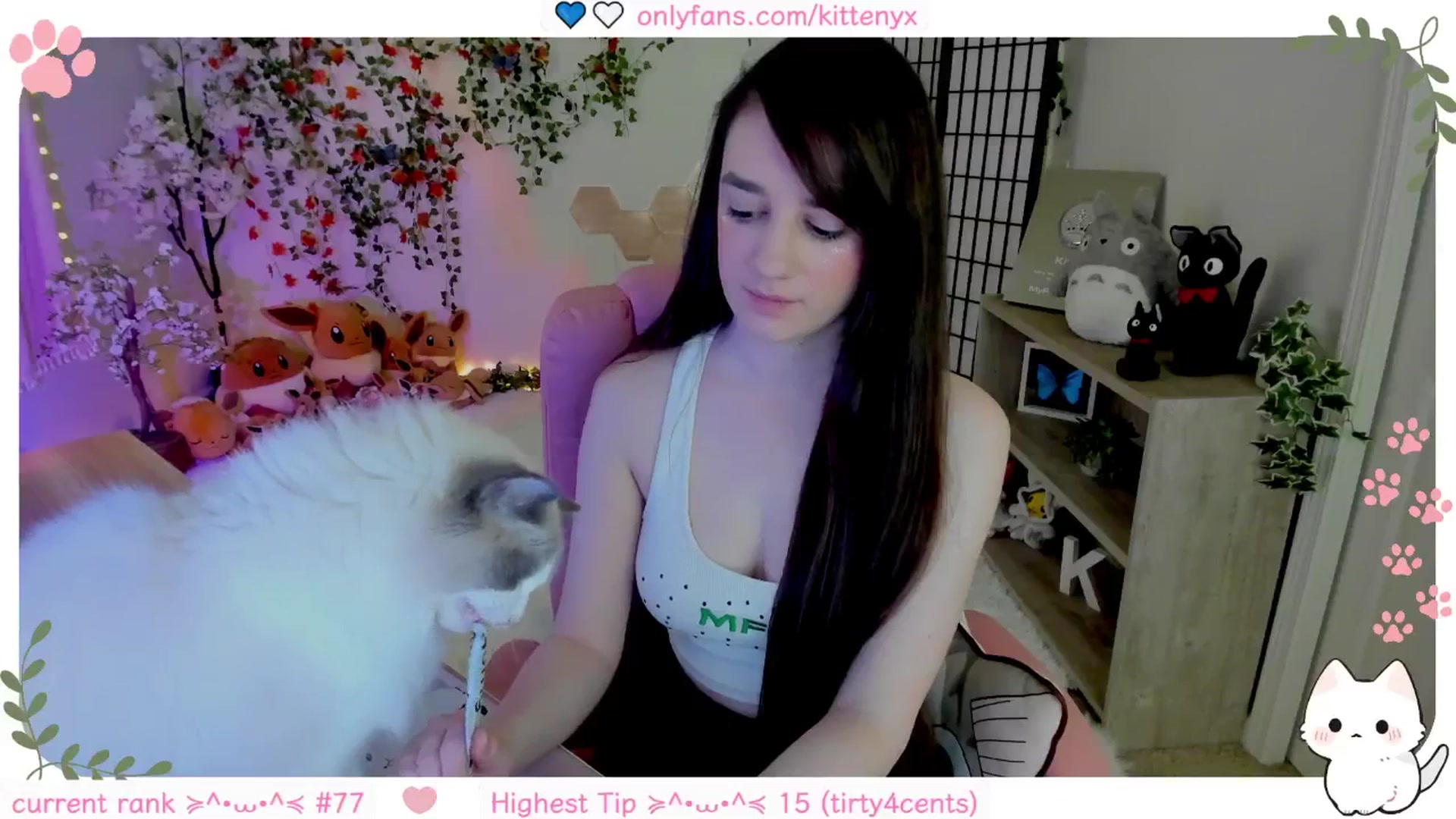 Gallery image thumbnail from Kittenyx's myfreecams stream on, 12/18/2025, 07:11 image 3 of 20
