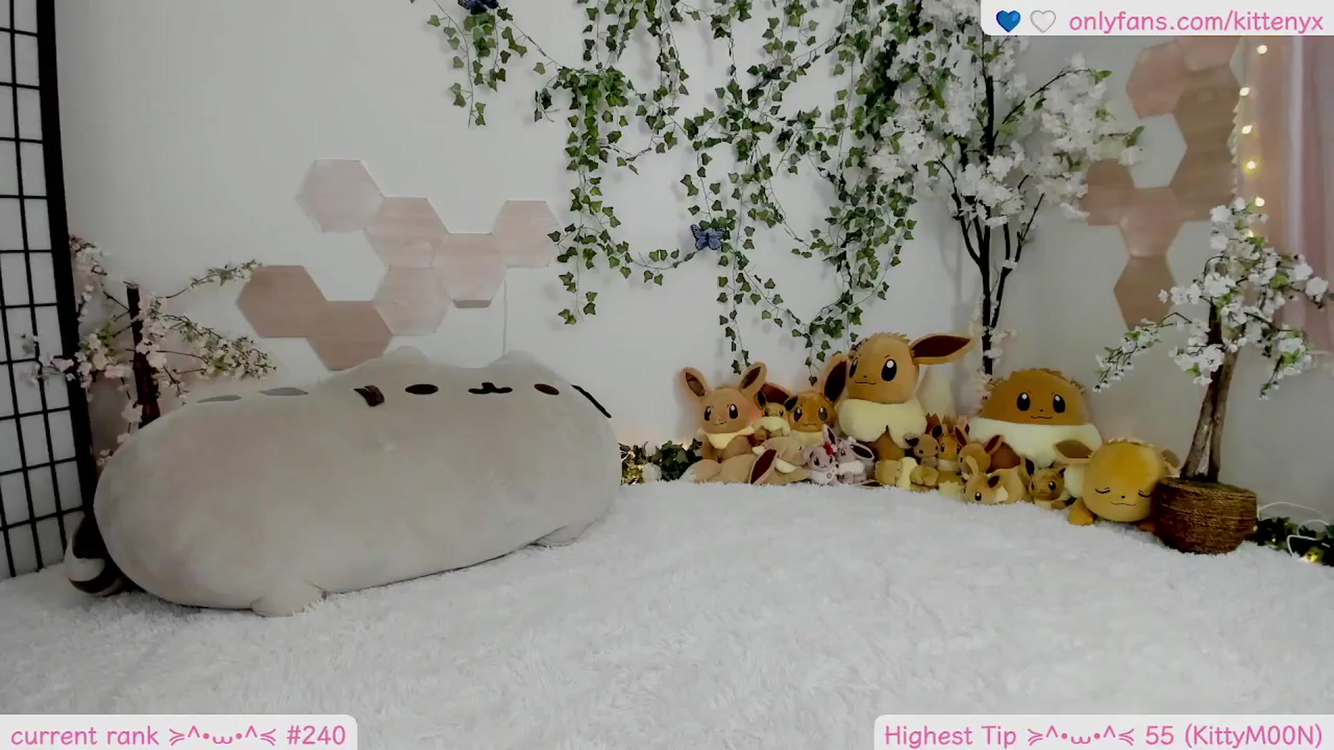Gallery image thumbnail from Kittenyx's myfreecams stream on, 02/08/2026, 08:53 image 2 of 20