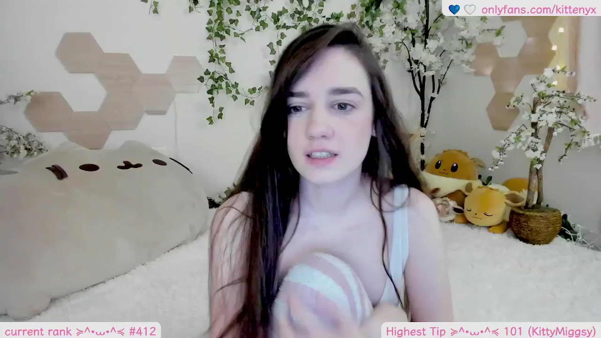 Gallery image thumbnail from Kittenyx's myfreecams stream on, 03/04/2026, 07:58 image 15 of 20