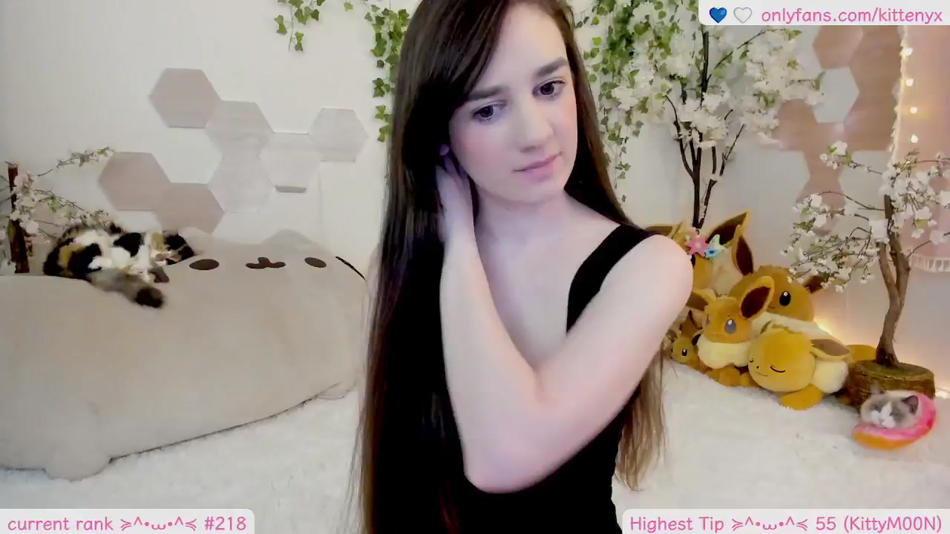 Gallery image thumbnail from Kittenyx's myfreecams stream on, 04/01/2026, 05:49 image 5 of 20