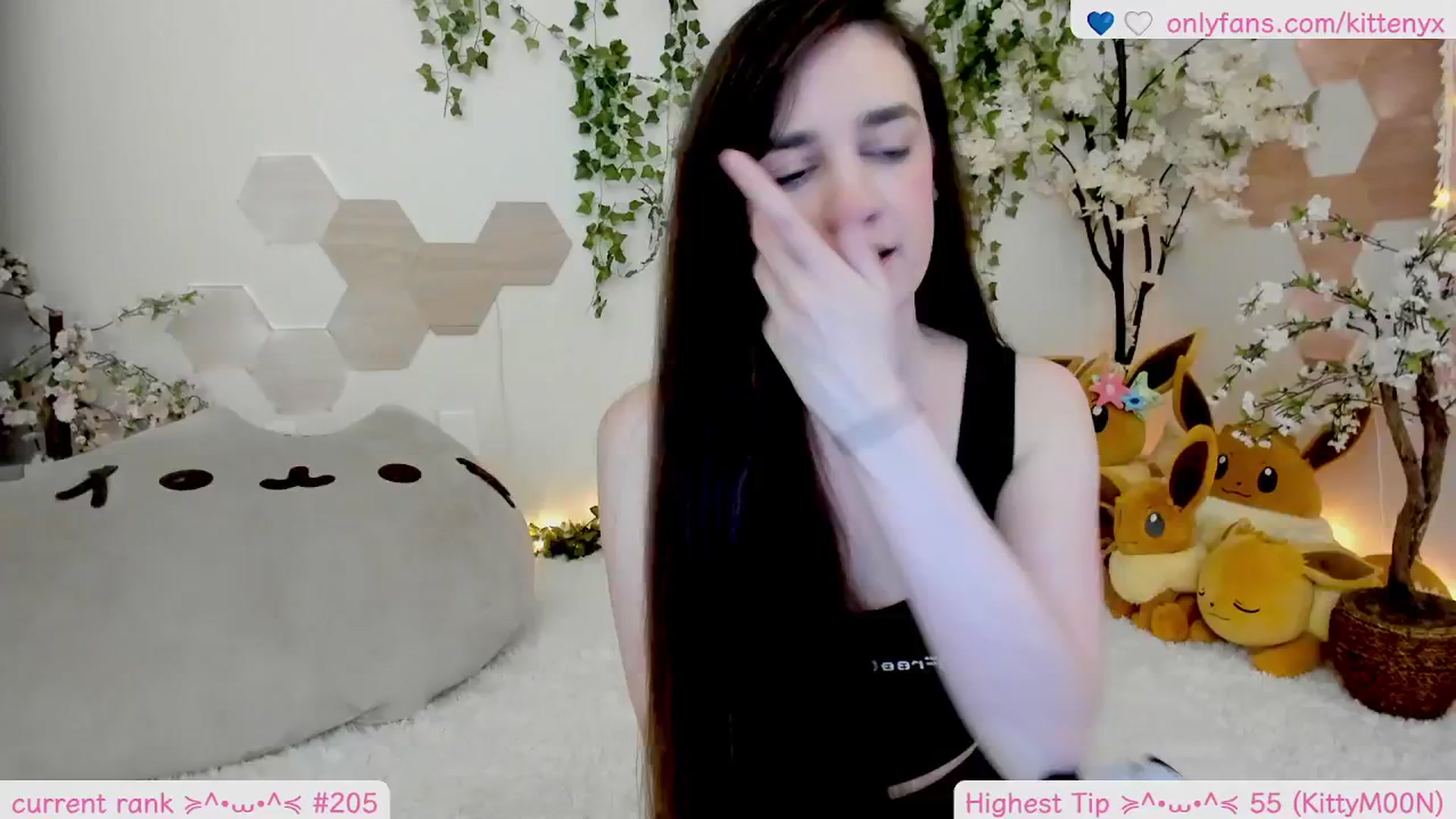 Gallery image thumbnail from Kittenyx's myfreecams stream on, 04/18/2026, 06:16 image 2 of 20