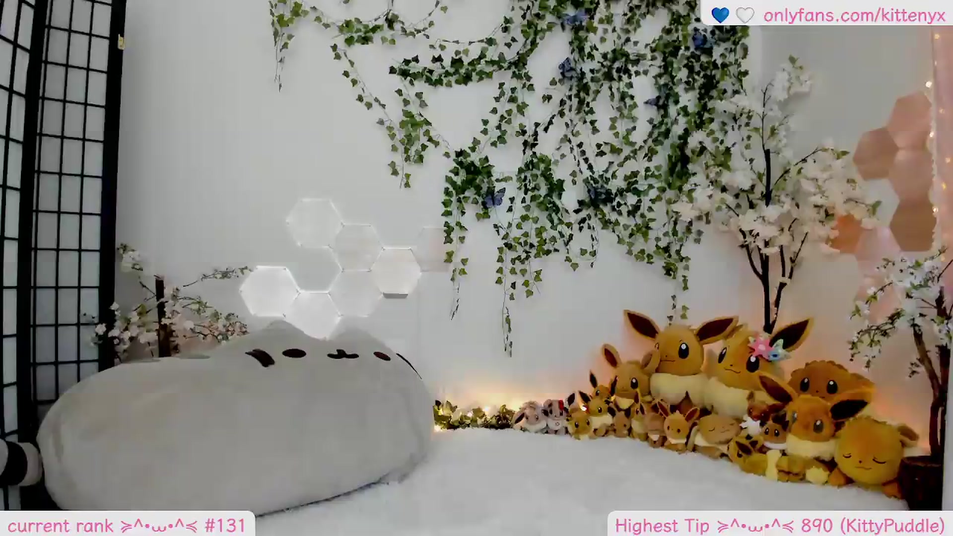 Gallery image thumbnail from Kittenyx's myfreecams stream on, 06/12/2026, 07:52 image 9 of 20