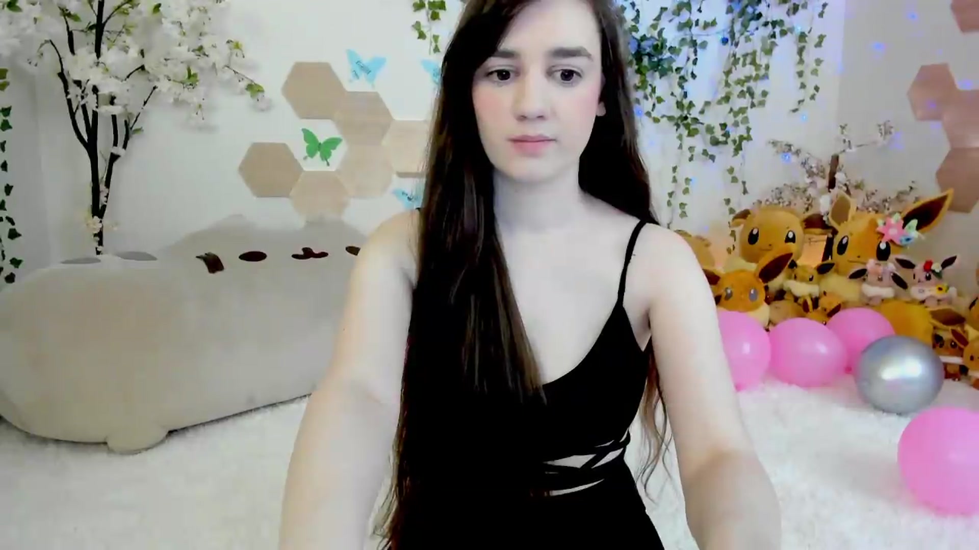 Gallery image thumbnail from Kittenyx's myfreecams stream on, 08/15/2026, 07:09 image 2 of 20