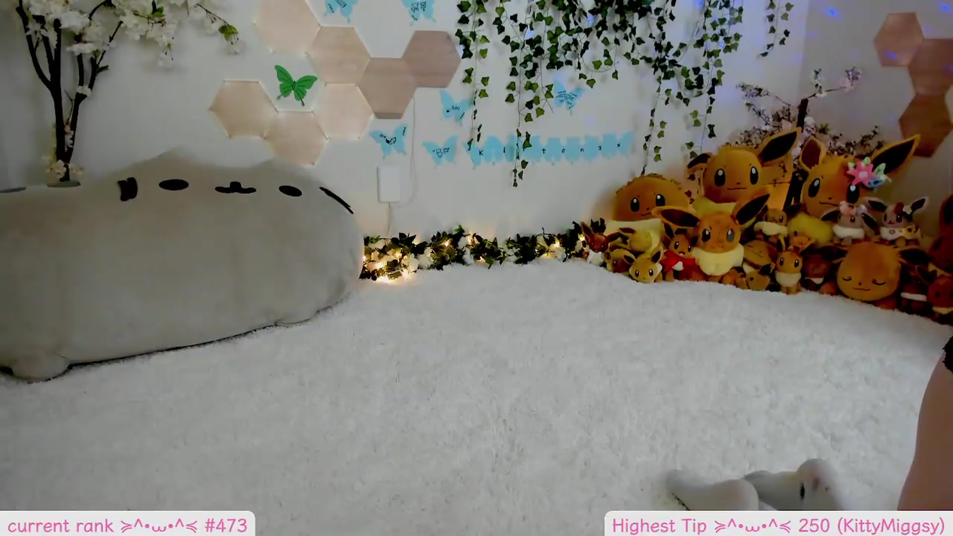 Gallery image thumbnail from Kittenyx's myfreecams stream on, 08/21/2026, 07:20 image 10 of 20
