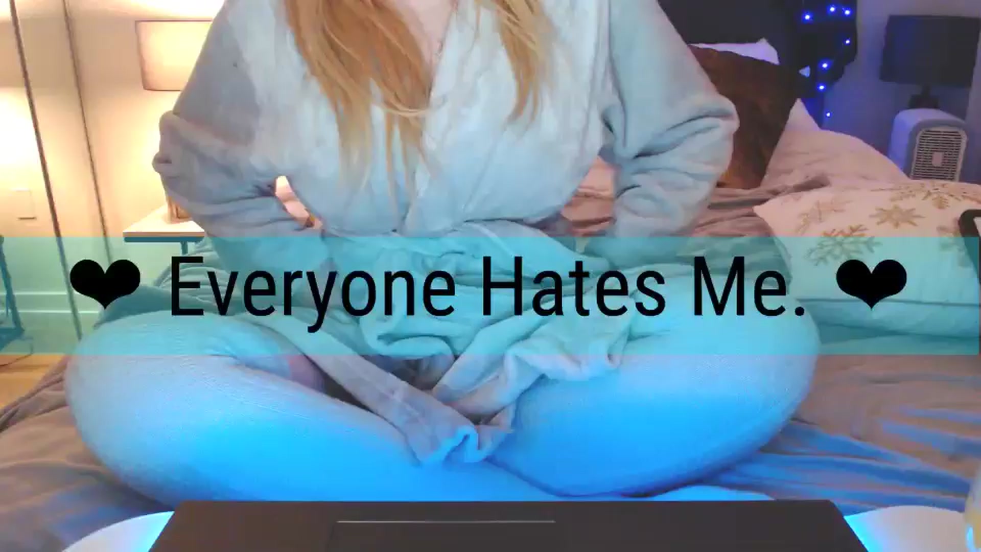 Gallery image thumbnail from Kittie's myfreecams stream on, 01/22/2025, 01:50 image 16 of 20