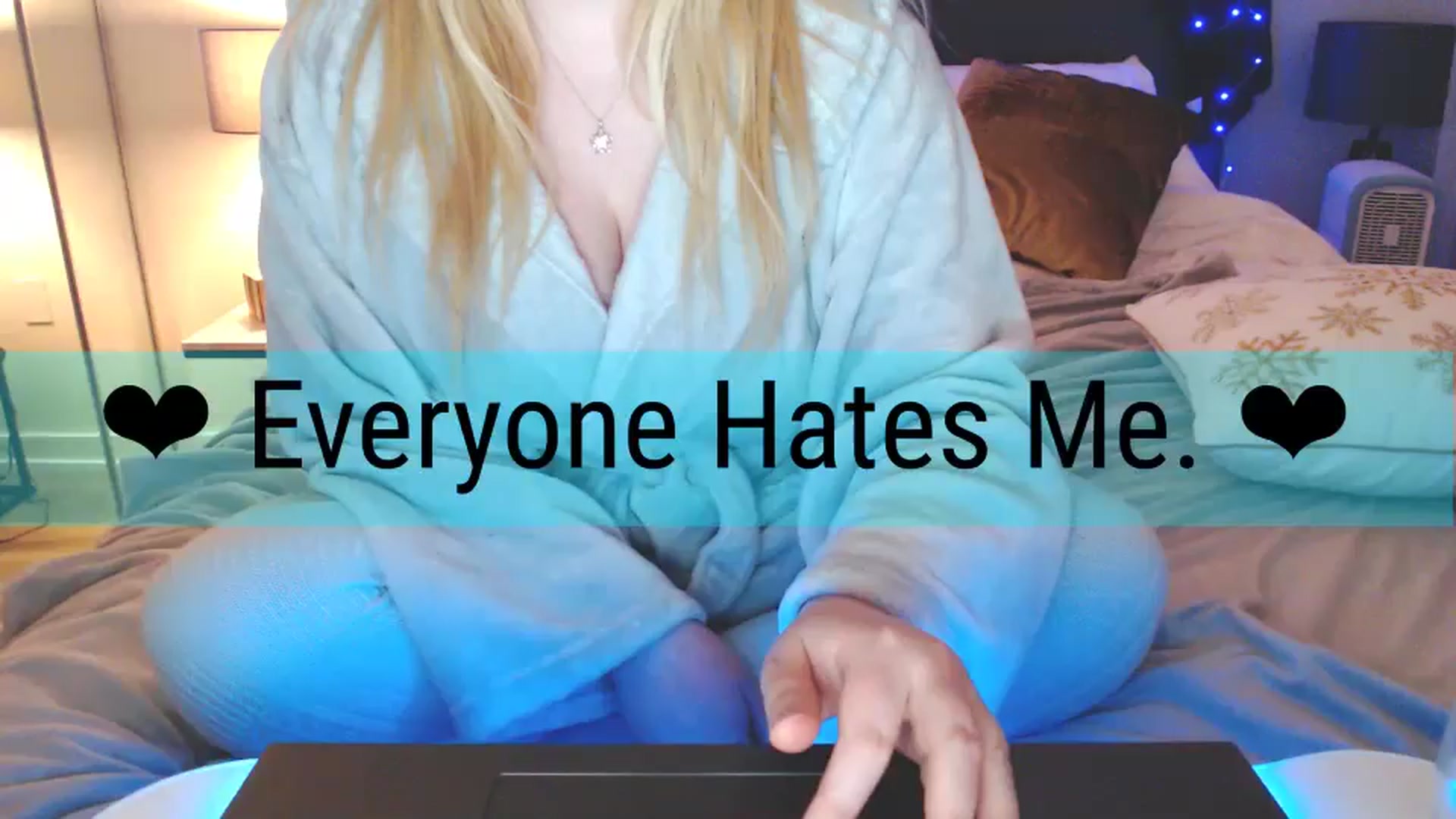 Gallery image thumbnail from Kittie's myfreecams stream on, 01/22/2025, 01:50 image 7 of 20