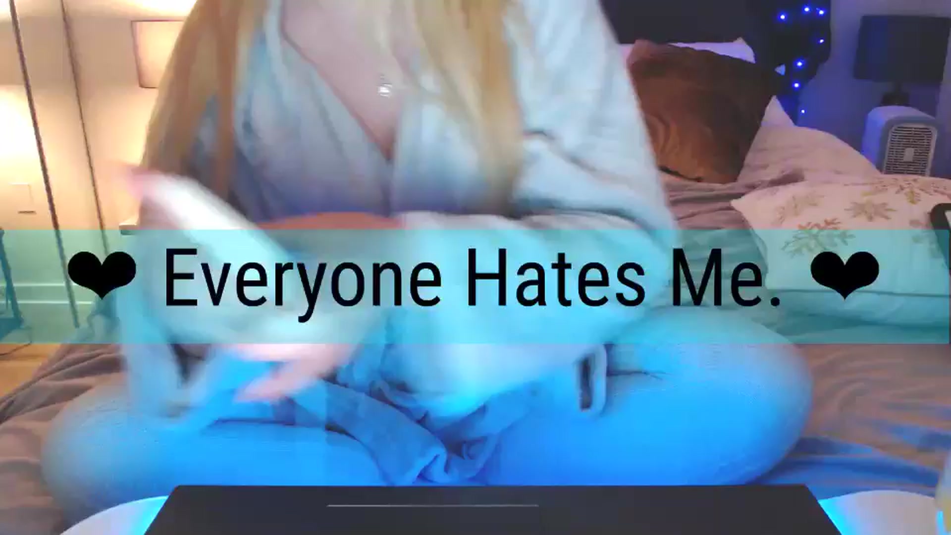 Gallery image thumbnail from Kittie's myfreecams stream on, 01/22/2025, 01:50 image 17 of 20