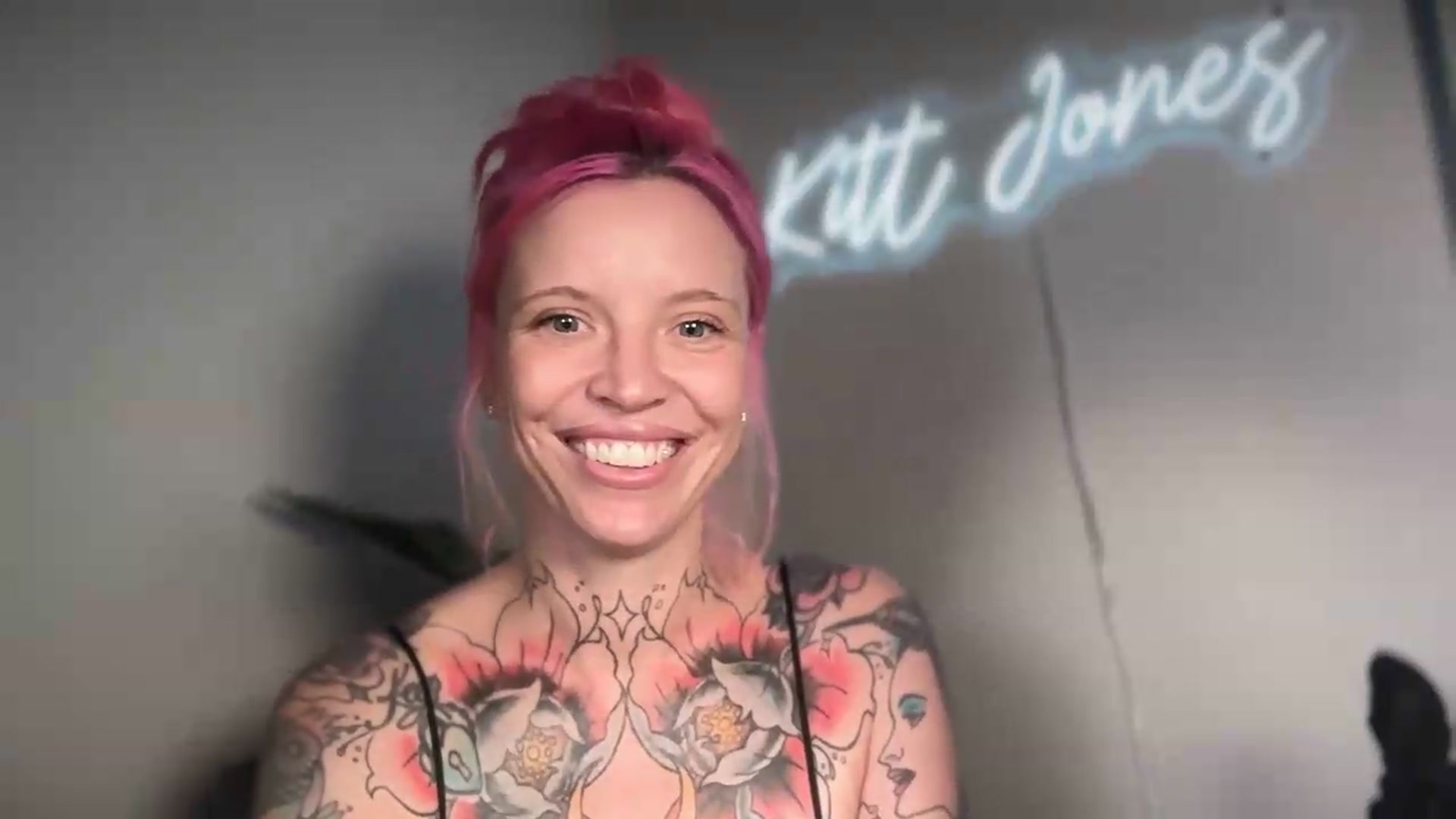 Gallery image thumbnail from Kittjones33's myfreecams stream on, 08/12/2026, 13:26 image 12 of 20