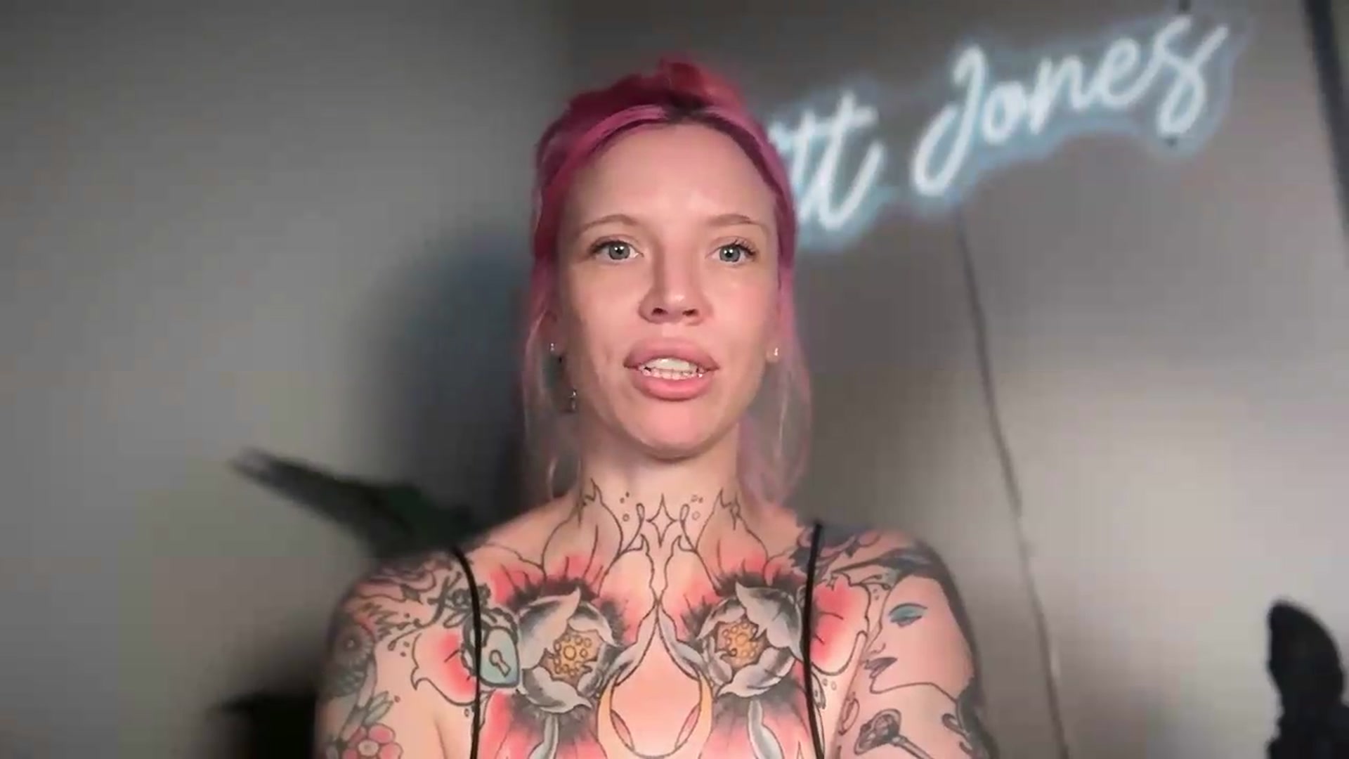 Gallery image thumbnail from Kittjones33's myfreecams stream on, 08/12/2026, 13:26 image 11 of 20
