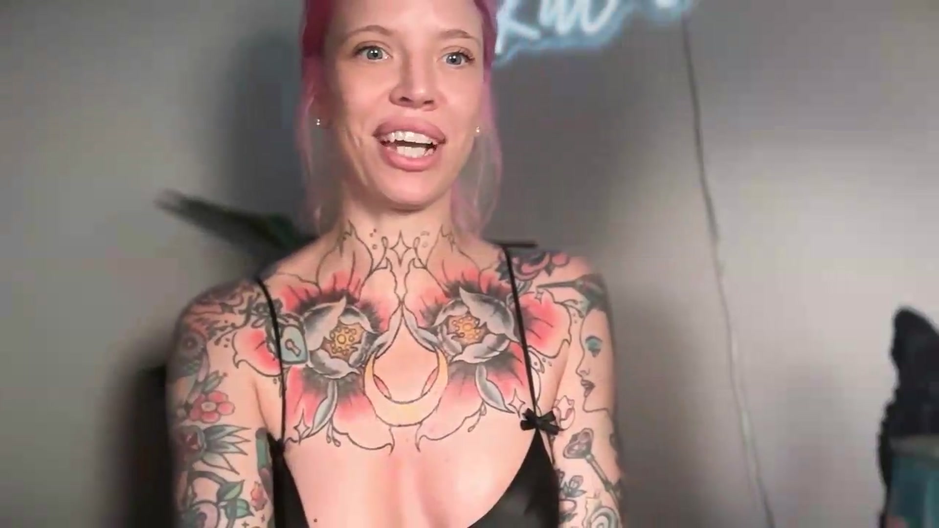 Gallery image thumbnail from Kittjones33's myfreecams stream on, 08/12/2026, 13:26 image 5 of 20