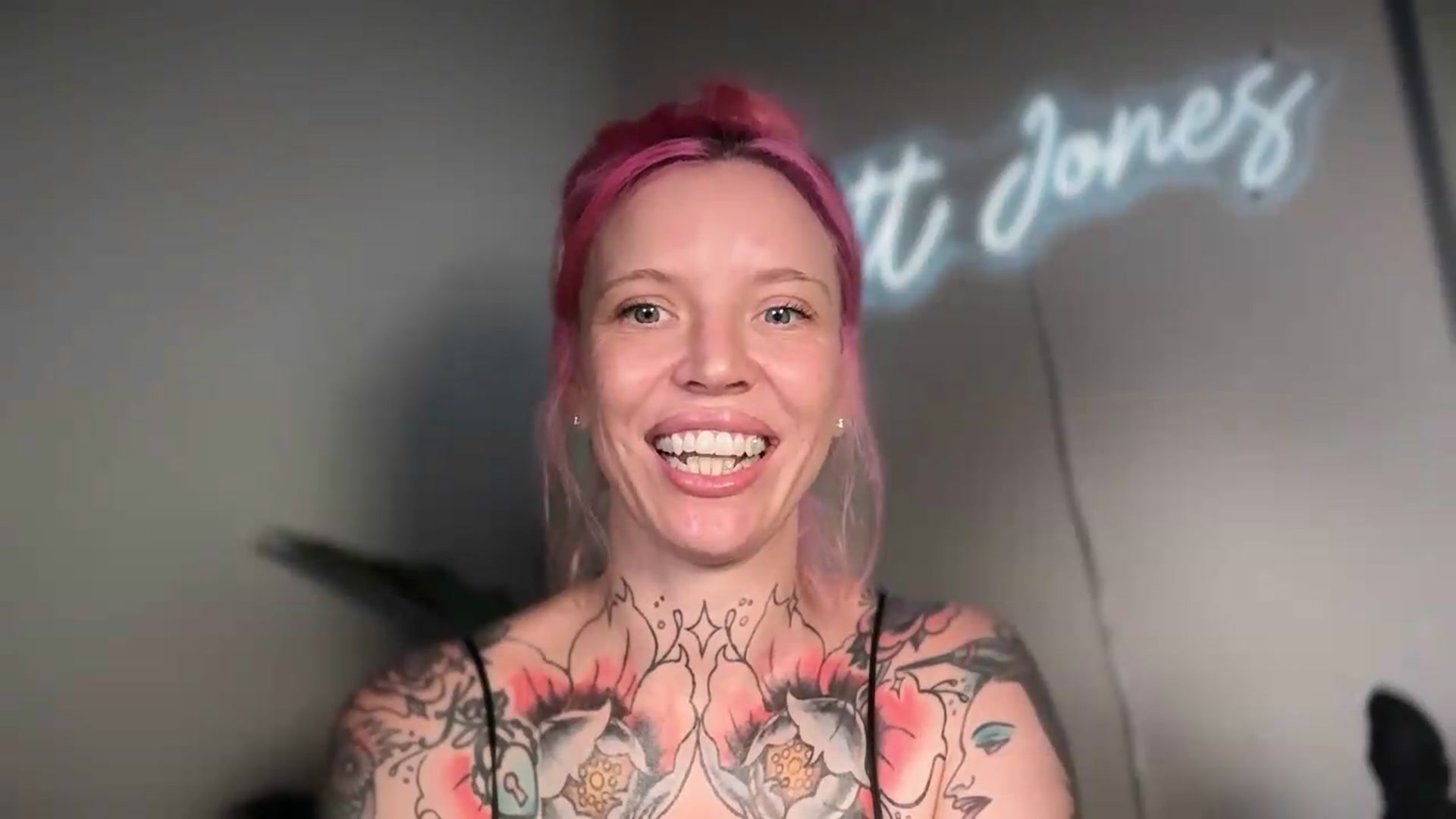 Gallery image thumbnail from Kittjones33's myfreecams stream on, 08/12/2026, 13:26 image 9 of 20