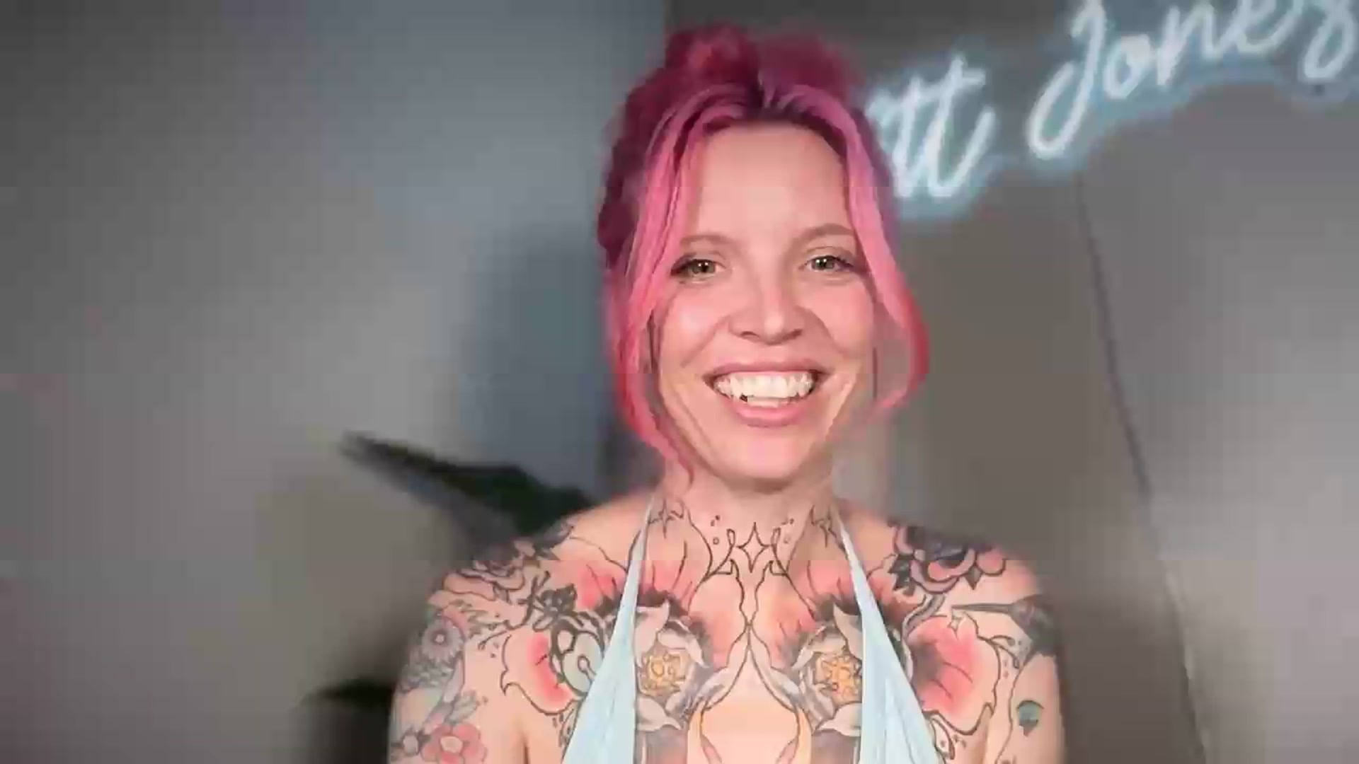Gallery image thumbnail from Kittjones33's myfreecams stream on, 08/12/2026, 21:04 image 8 of 20