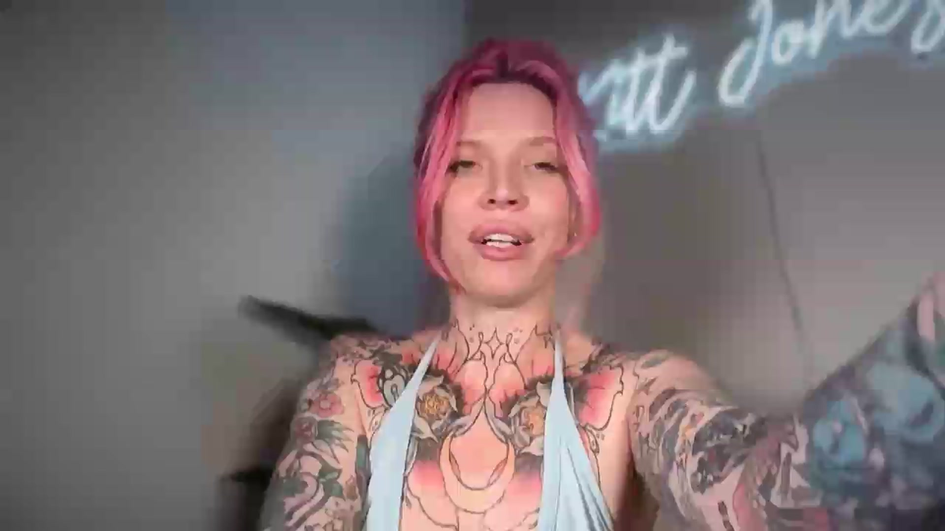 Gallery image thumbnail from Kittjones33's myfreecams stream on, 08/12/2026, 21:04 image 16 of 20