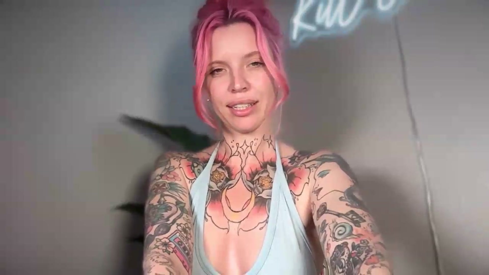 Gallery image thumbnail from Kittjones33's myfreecams stream on, 08/12/2026, 21:04 image 10 of 20