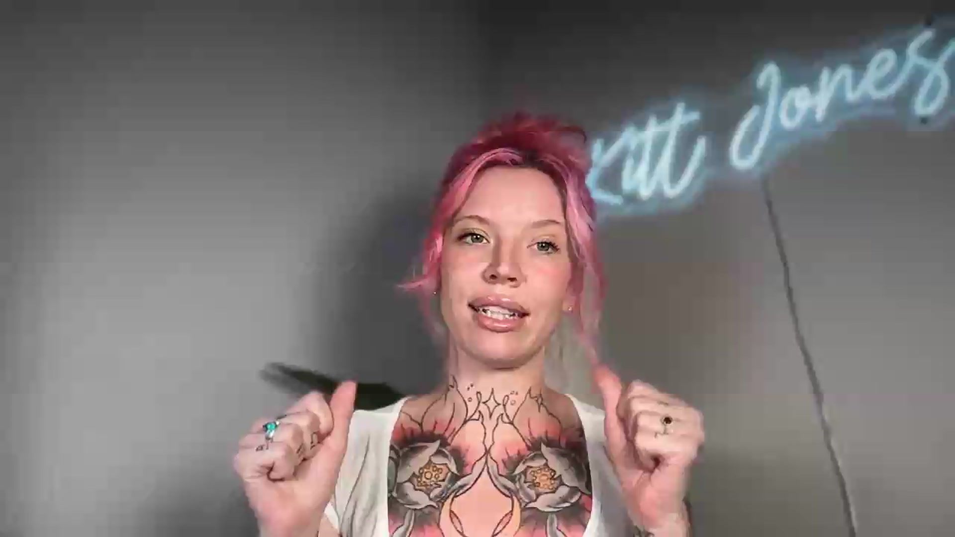 Gallery image thumbnail from Kittjones33's myfreecams stream on, 08/13/2026, 13:05 image 1 of 20