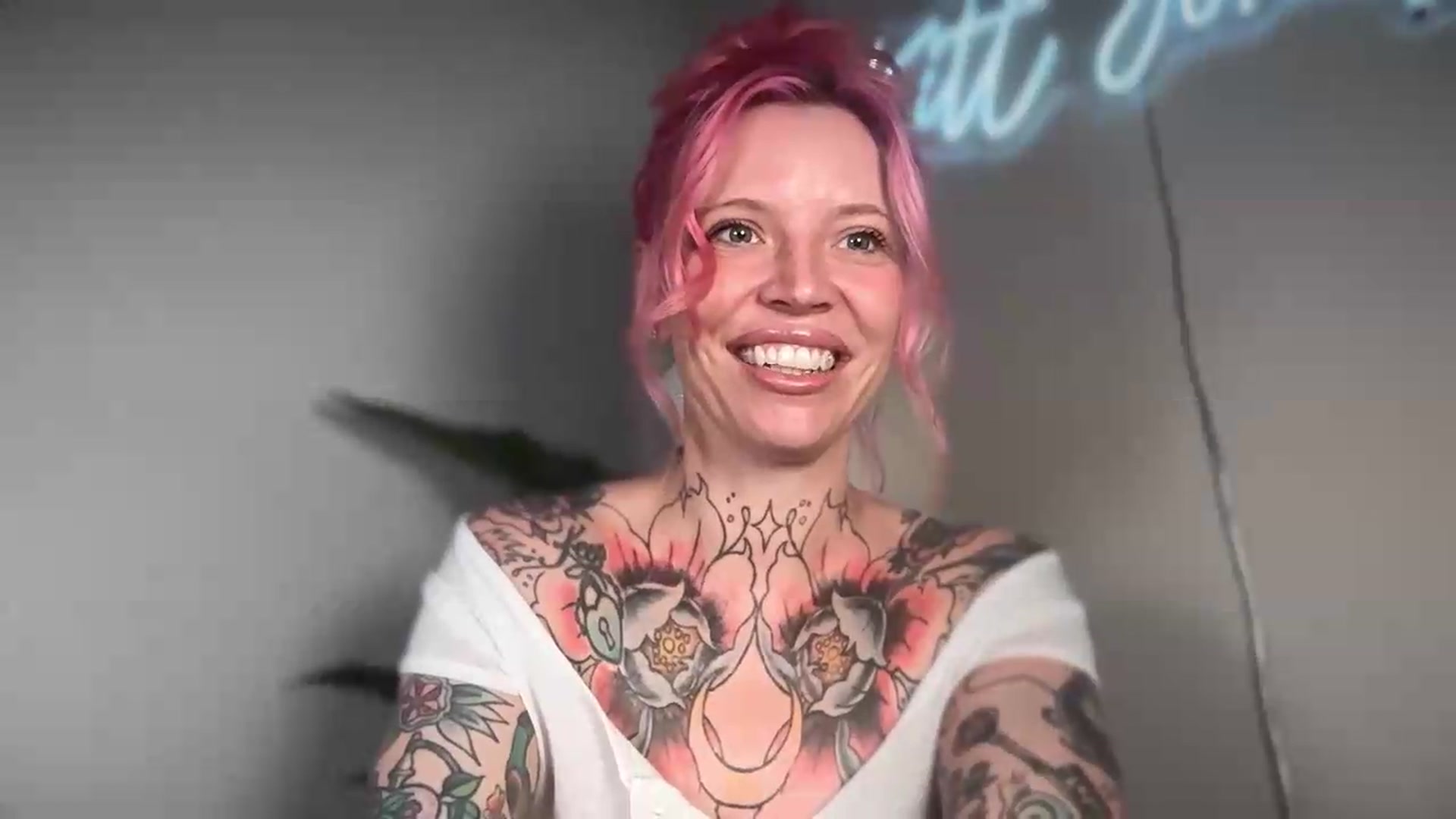 Gallery image thumbnail from Kittjones33's myfreecams stream on, 08/13/2026, 13:05 image 12 of 20