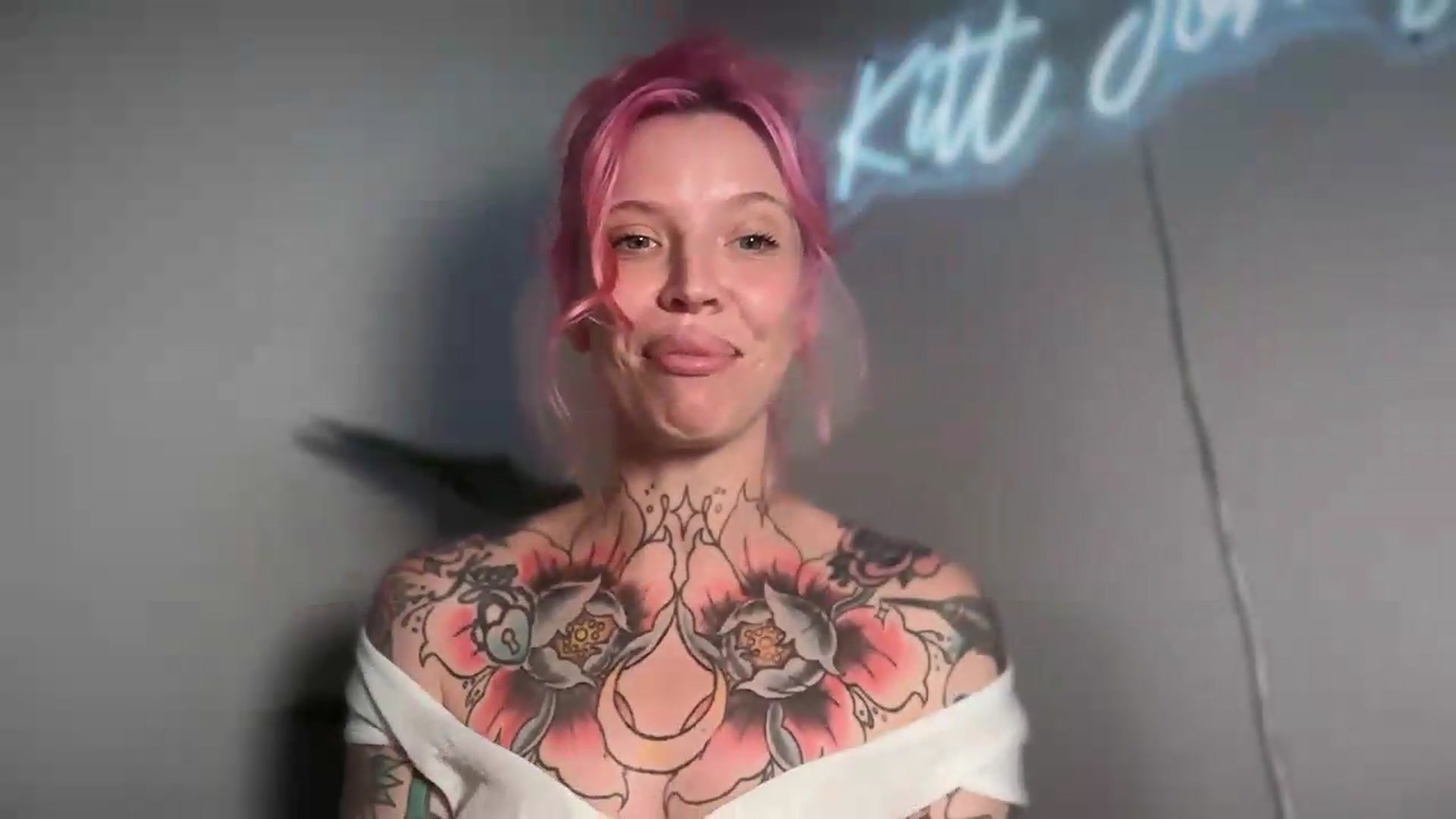 Gallery image thumbnail from Kittjones33's myfreecams stream on, 08/13/2026, 14:22 image 19 of 20