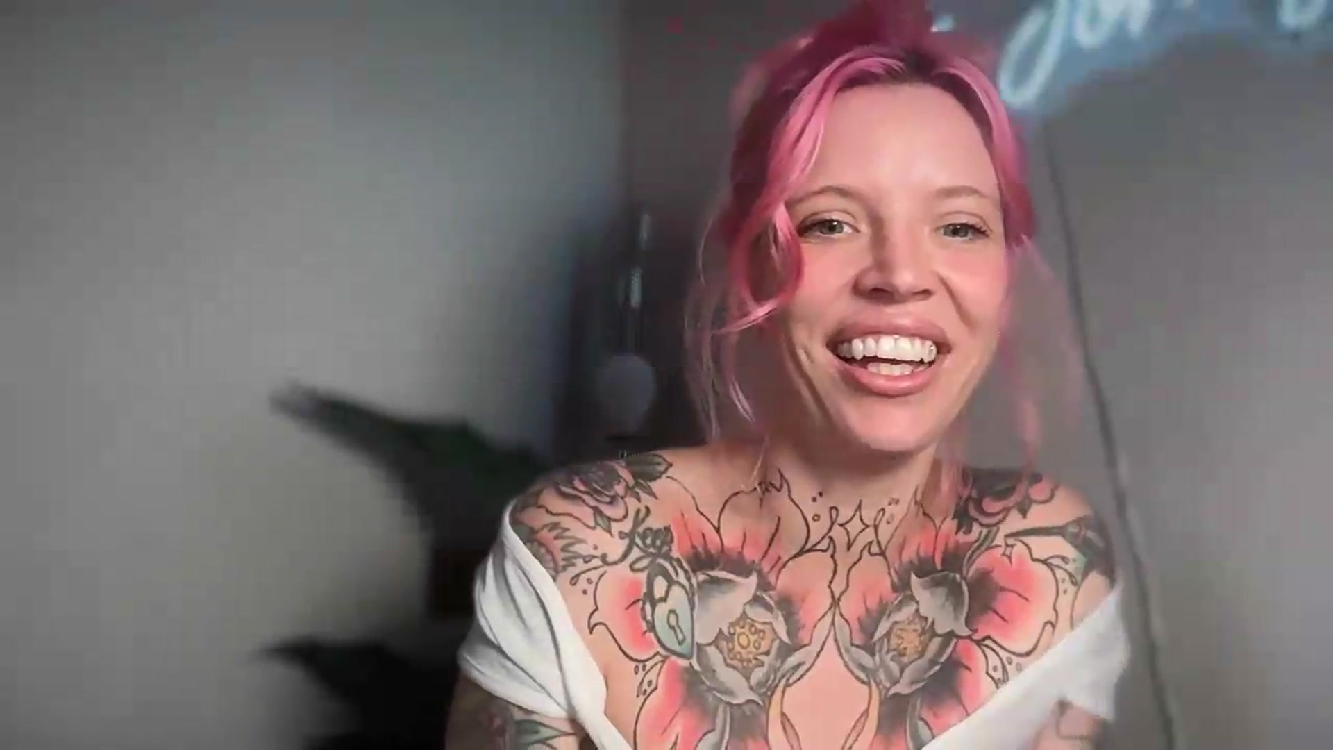 Gallery image thumbnail from Kittjones33's myfreecams stream on, 08/13/2026, 14:22 image 20 of 20