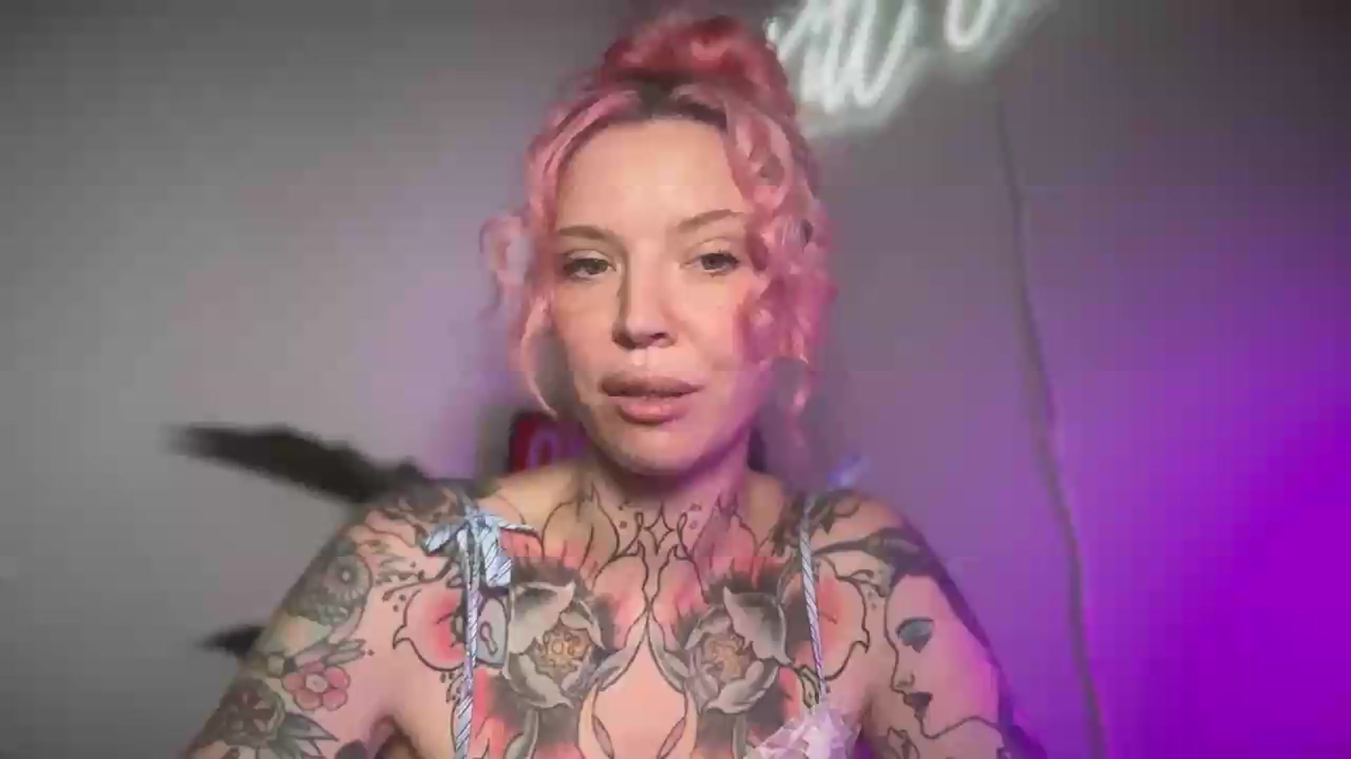 Gallery image thumbnail from Kittjones33's myfreecams stream on, 08/18/2026, 15:26 image 6 of 20
