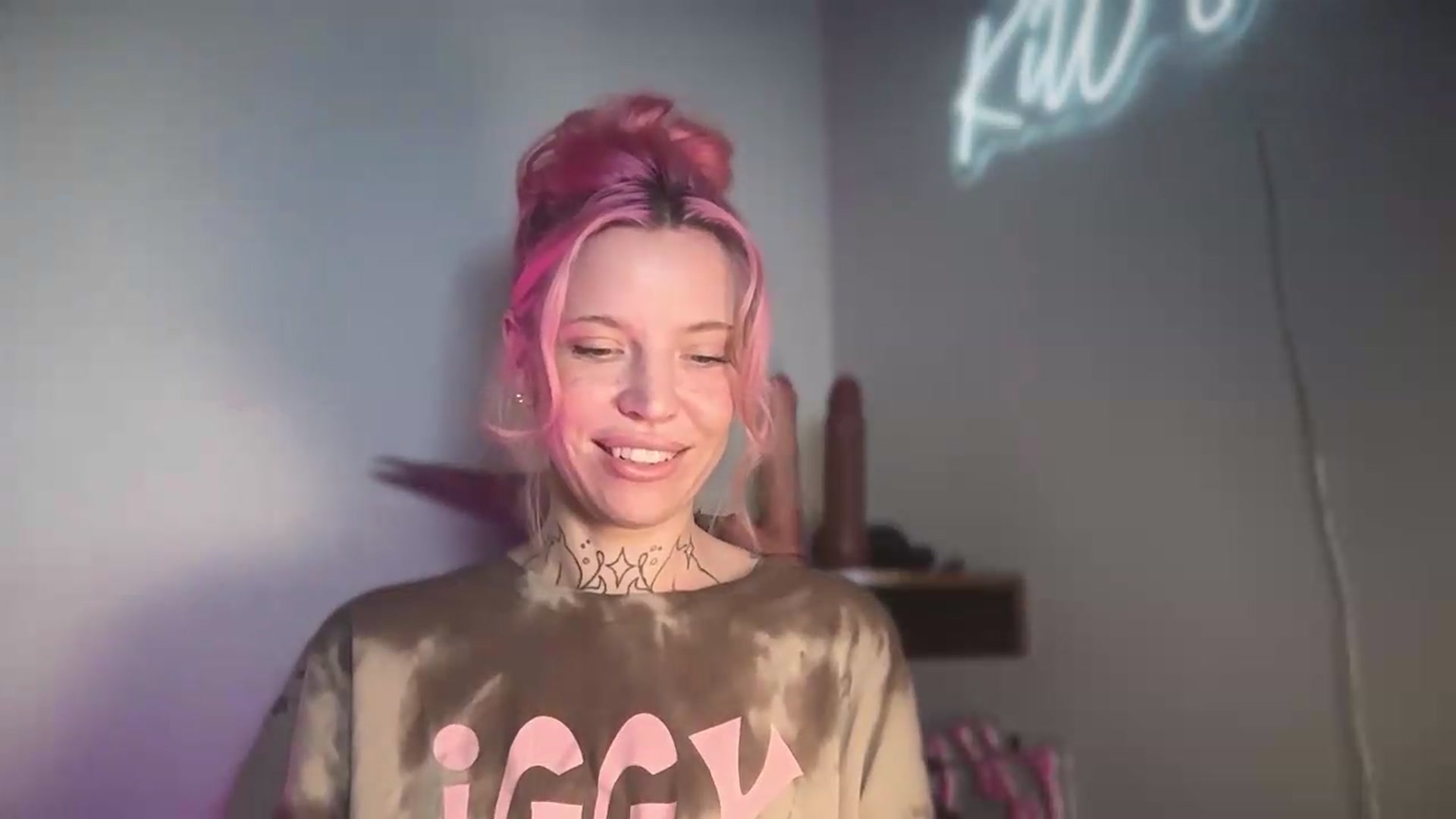 Gallery image thumbnail from Kittjones33's myfreecams stream on, 08/20/2026, 07:19 image 15 of 20