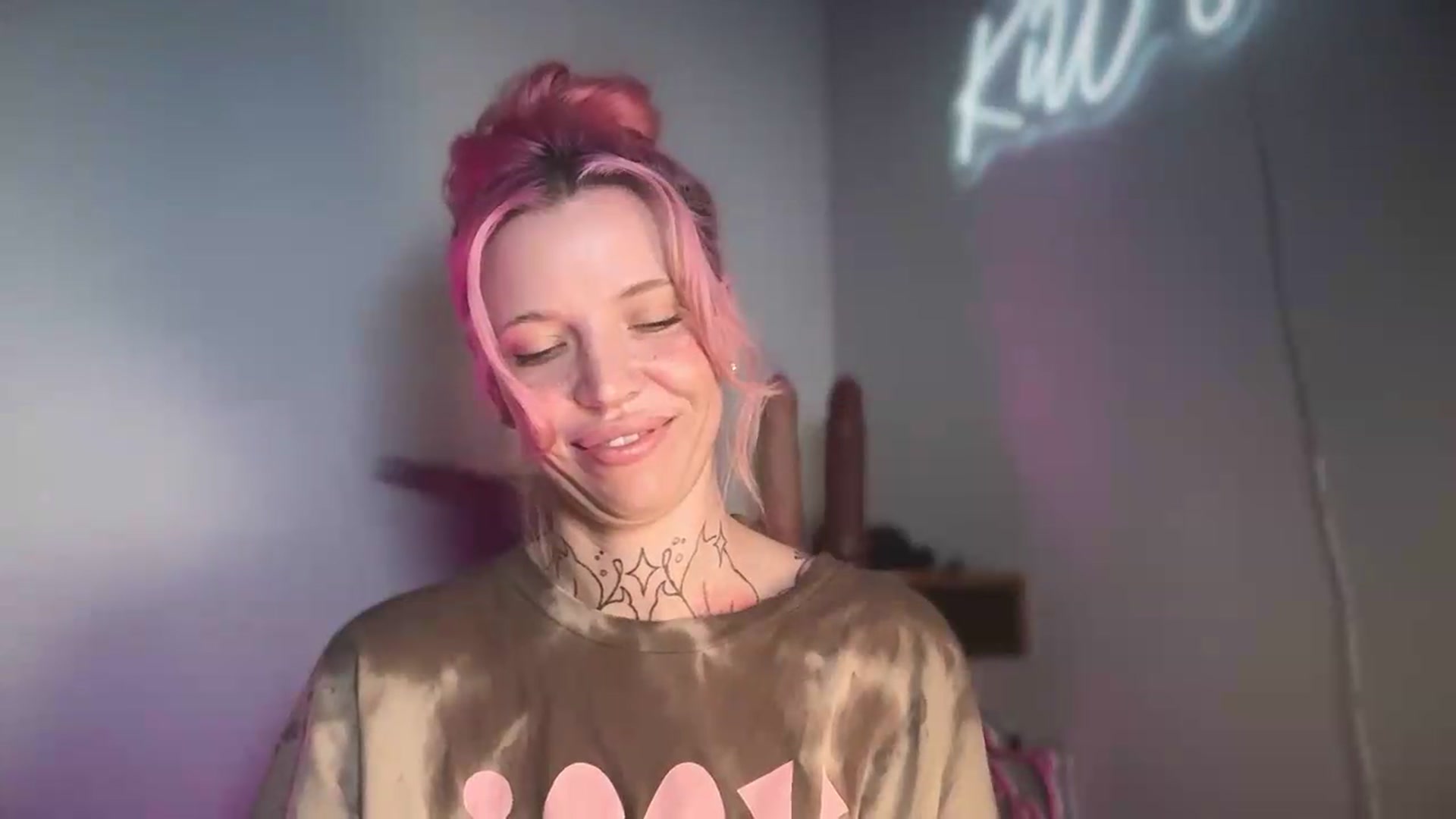Gallery image thumbnail from Kittjones33's myfreecams stream on, 08/20/2026, 07:19 image 20 of 20