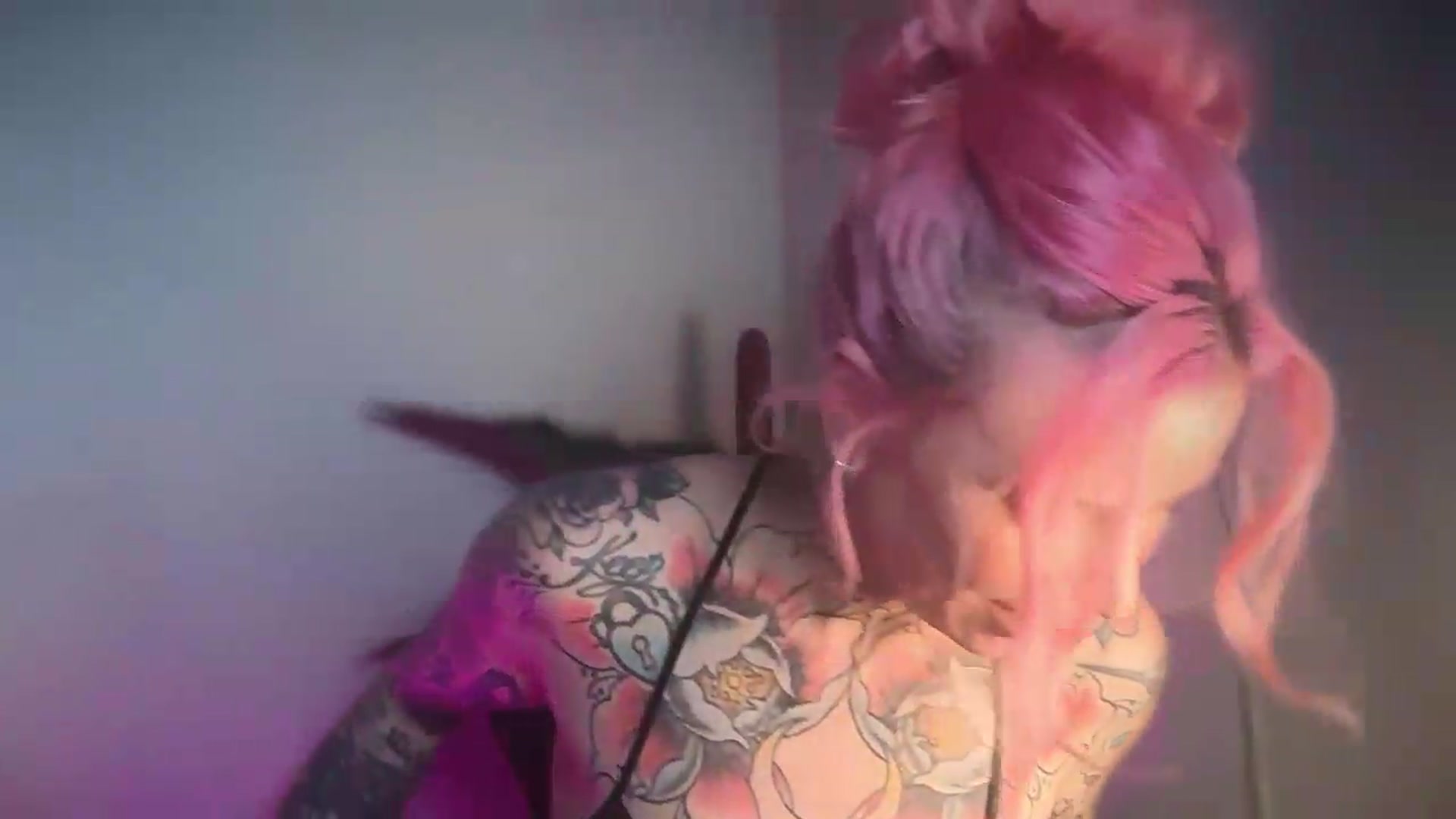 Gallery image thumbnail from Kittjones33's myfreecams stream on, 08/20/2026, 10:15 image 12 of 20