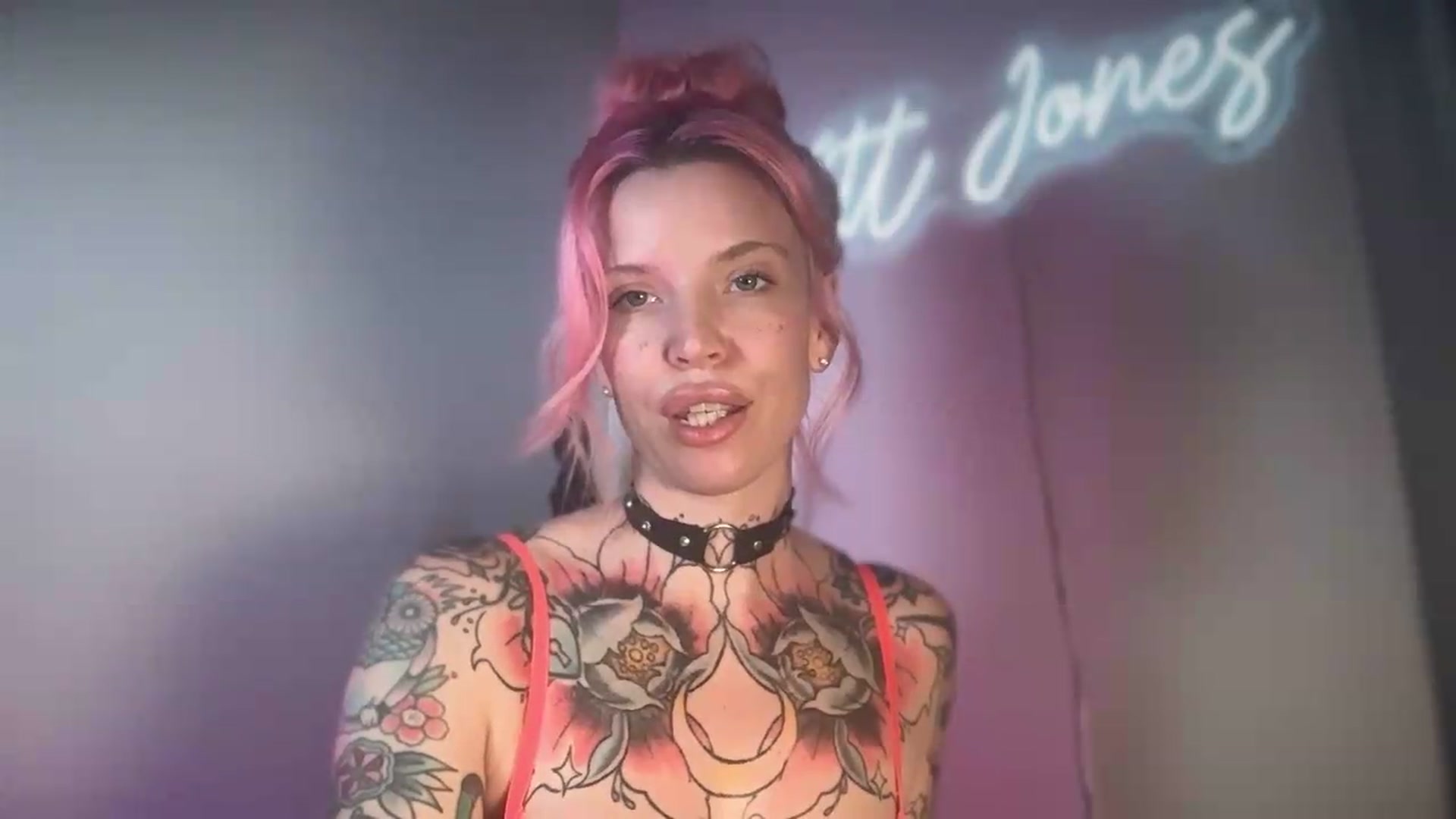 Gallery image thumbnail from Kittjones33's myfreecams stream on, 08/22/2026, 14:16 image 4 of 20