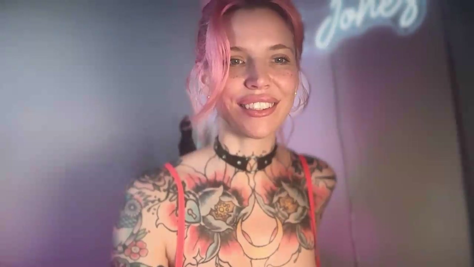 Gallery image thumbnail from Kittjones33's myfreecams stream on, 08/22/2026, 14:16 image 18 of 20