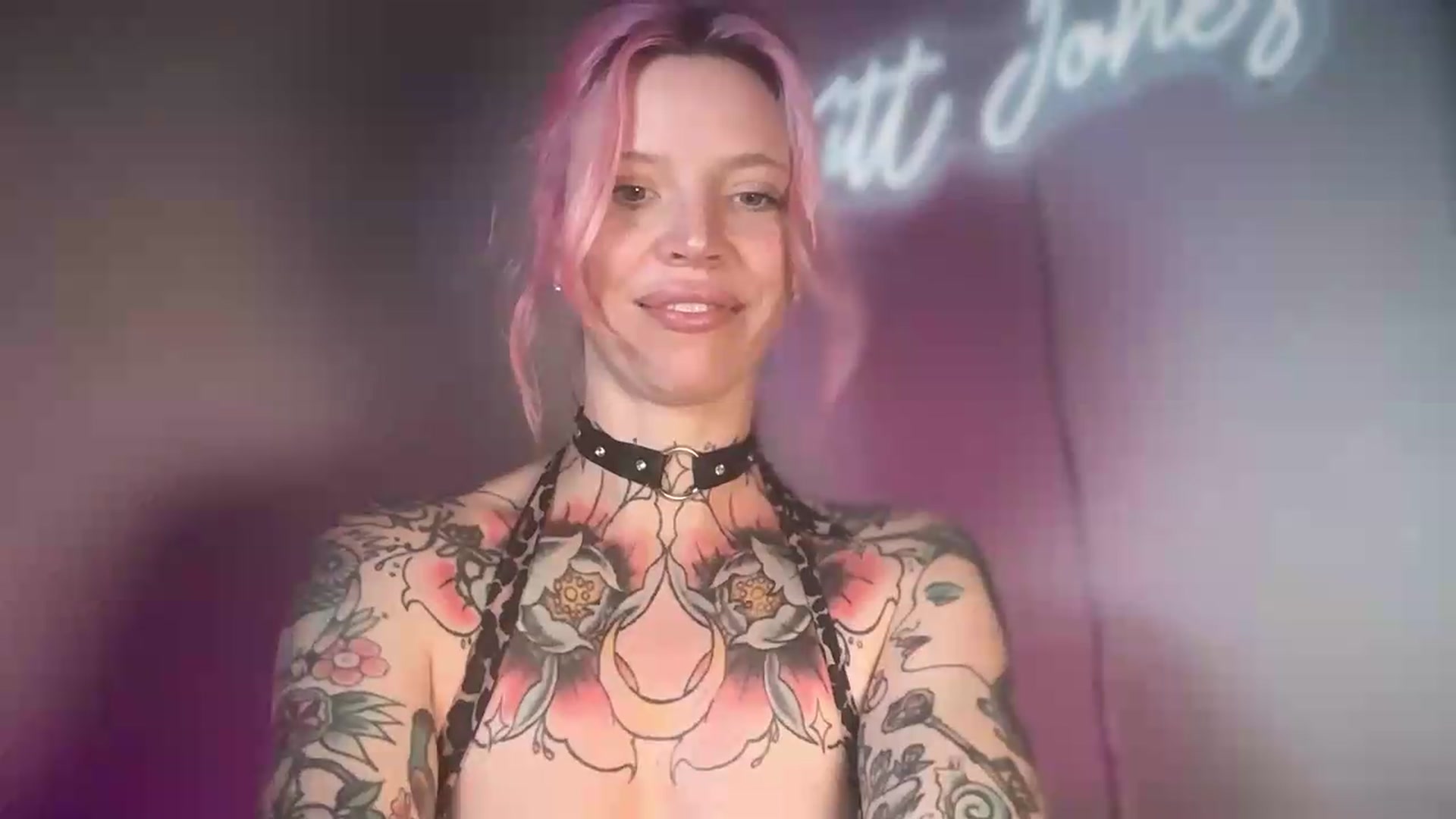 Gallery image thumbnail from Kittjones33's myfreecams stream on, 08/23/2026, 12:51 image 8 of 20