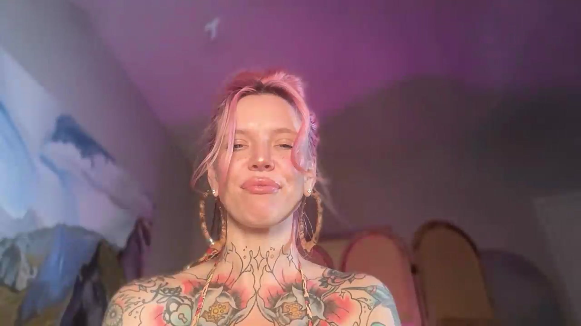 Gallery image thumbnail from Kittjones33's myfreecams stream on, 08/23/2026, 17:56 image 4 of 20