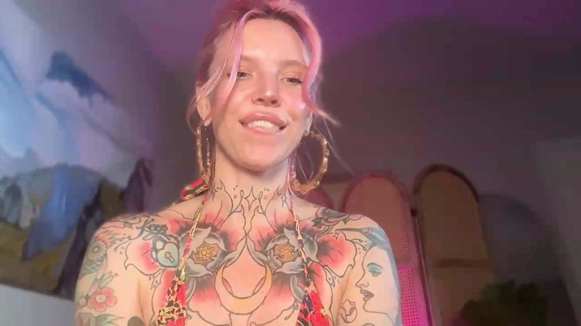 Gallery image thumbnail from Kittjones33's myfreecams stream on, 08/23/2026, 17:56 image 11 of 20