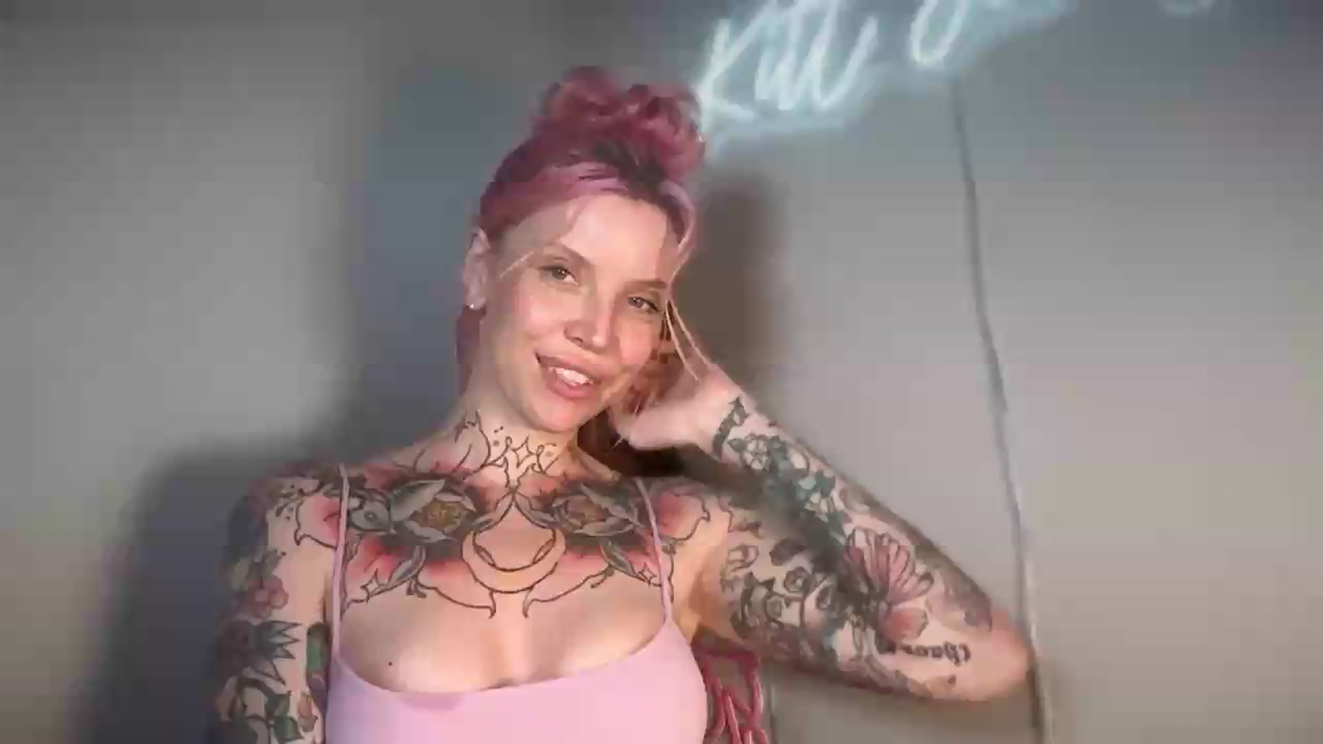 Gallery image thumbnail from Kittjones33's myfreecams stream on, 08/24/2026, 24:16 image 14 of 20