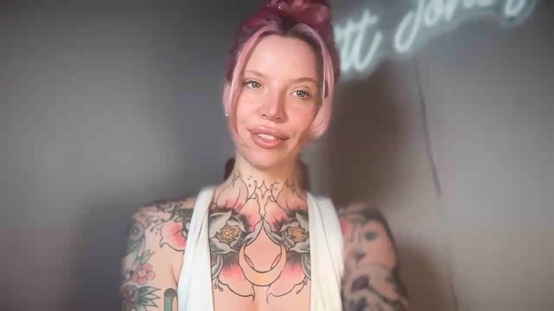 Gallery image thumbnail from Kittjones33's myfreecams stream on, 08/24/2026, 12:08 image 12 of 20