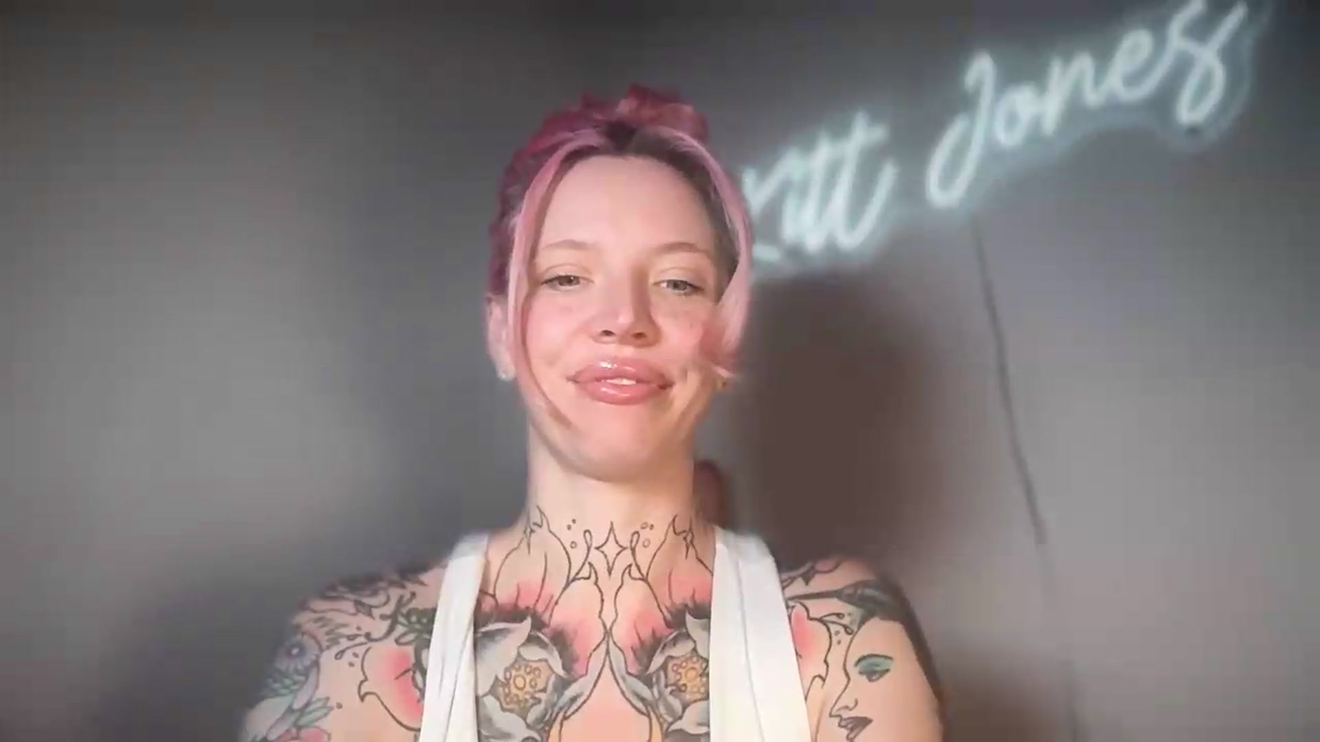Gallery image thumbnail from Kittjones33's myfreecams stream on, 08/24/2026, 12:08 image 8 of 20