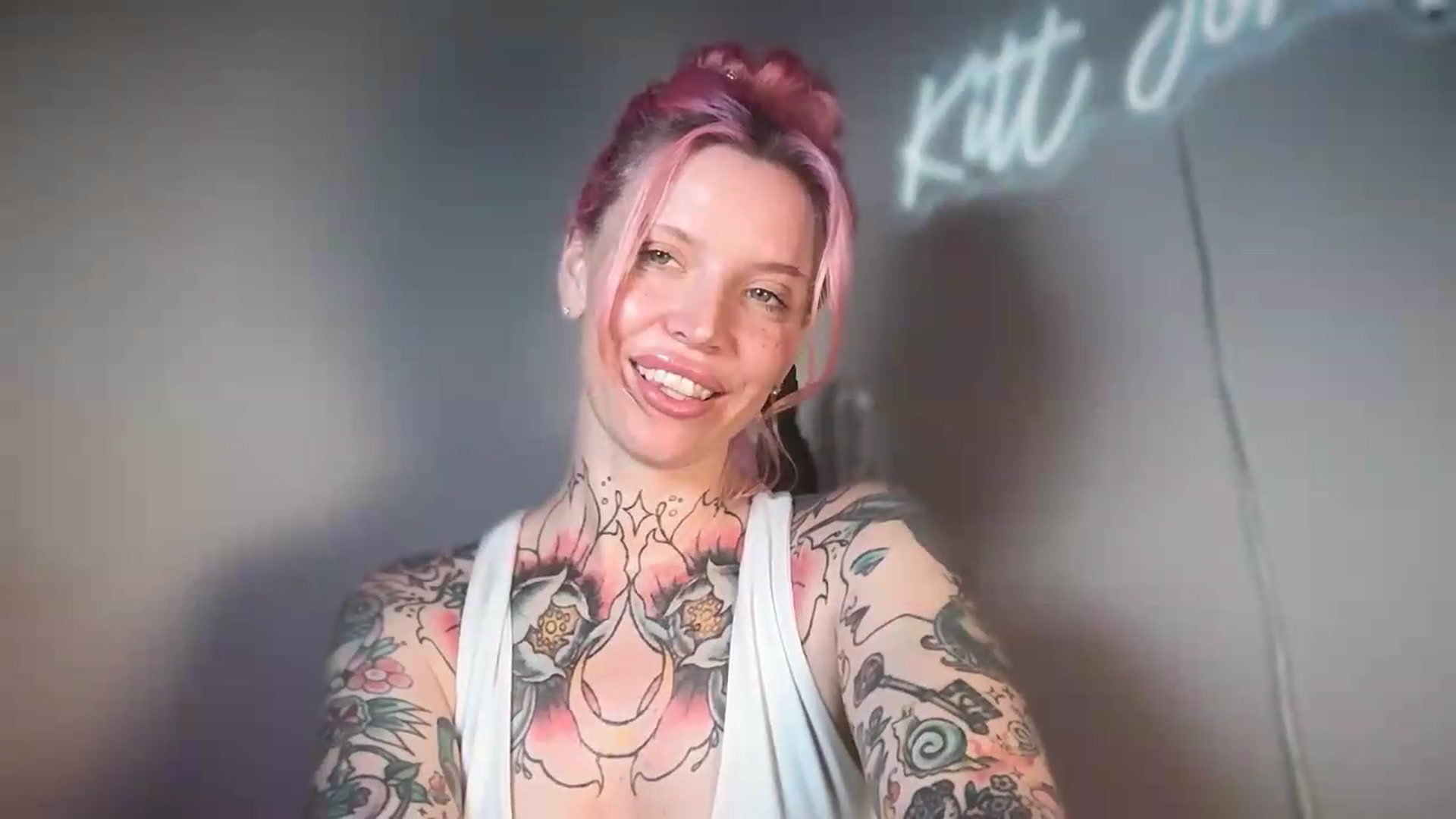 Gallery image thumbnail from Kittjones33's myfreecams stream on, 08/24/2026, 13:47 image 14 of 20