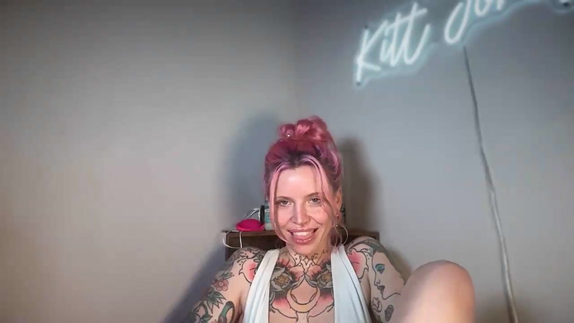 Gallery image thumbnail from Kittjones33's myfreecams stream on, 08/24/2026, 13:47 image 8 of 20