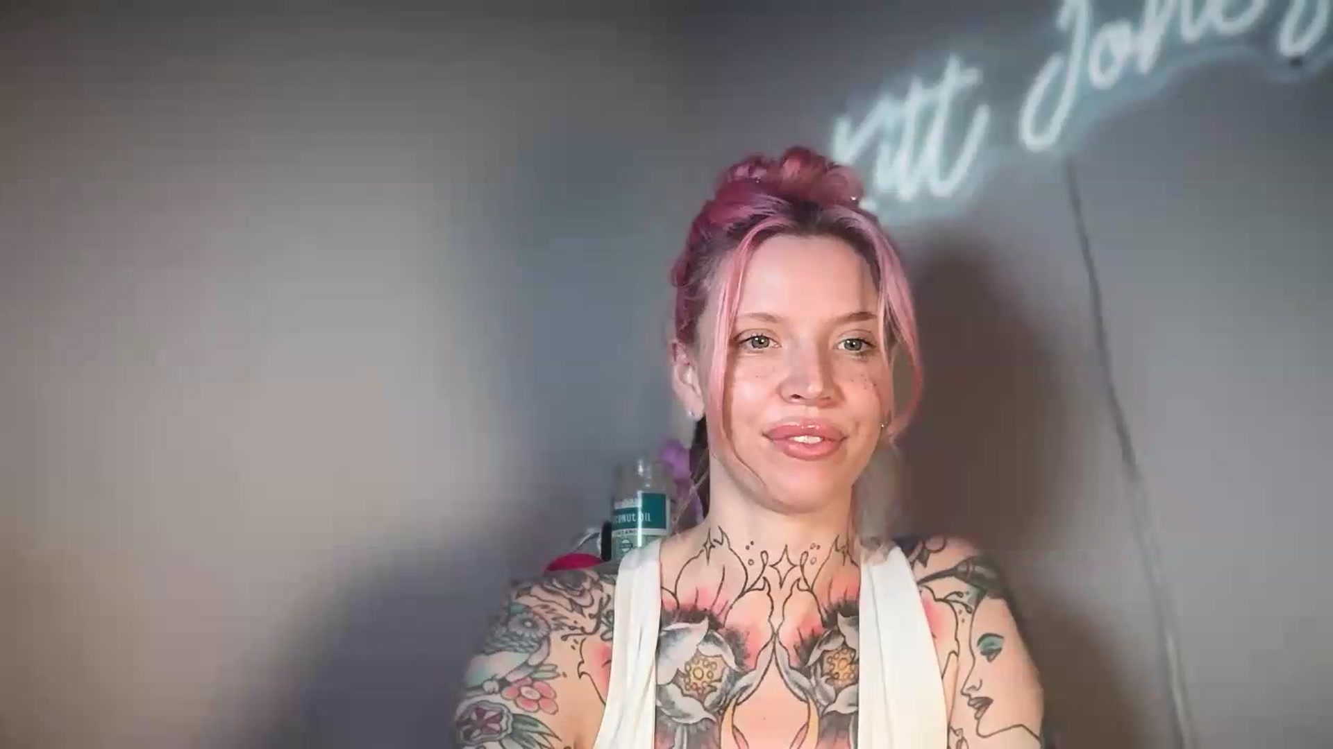 Gallery image thumbnail from Kittjones33's myfreecams stream on, 08/24/2026, 13:47 image 17 of 20