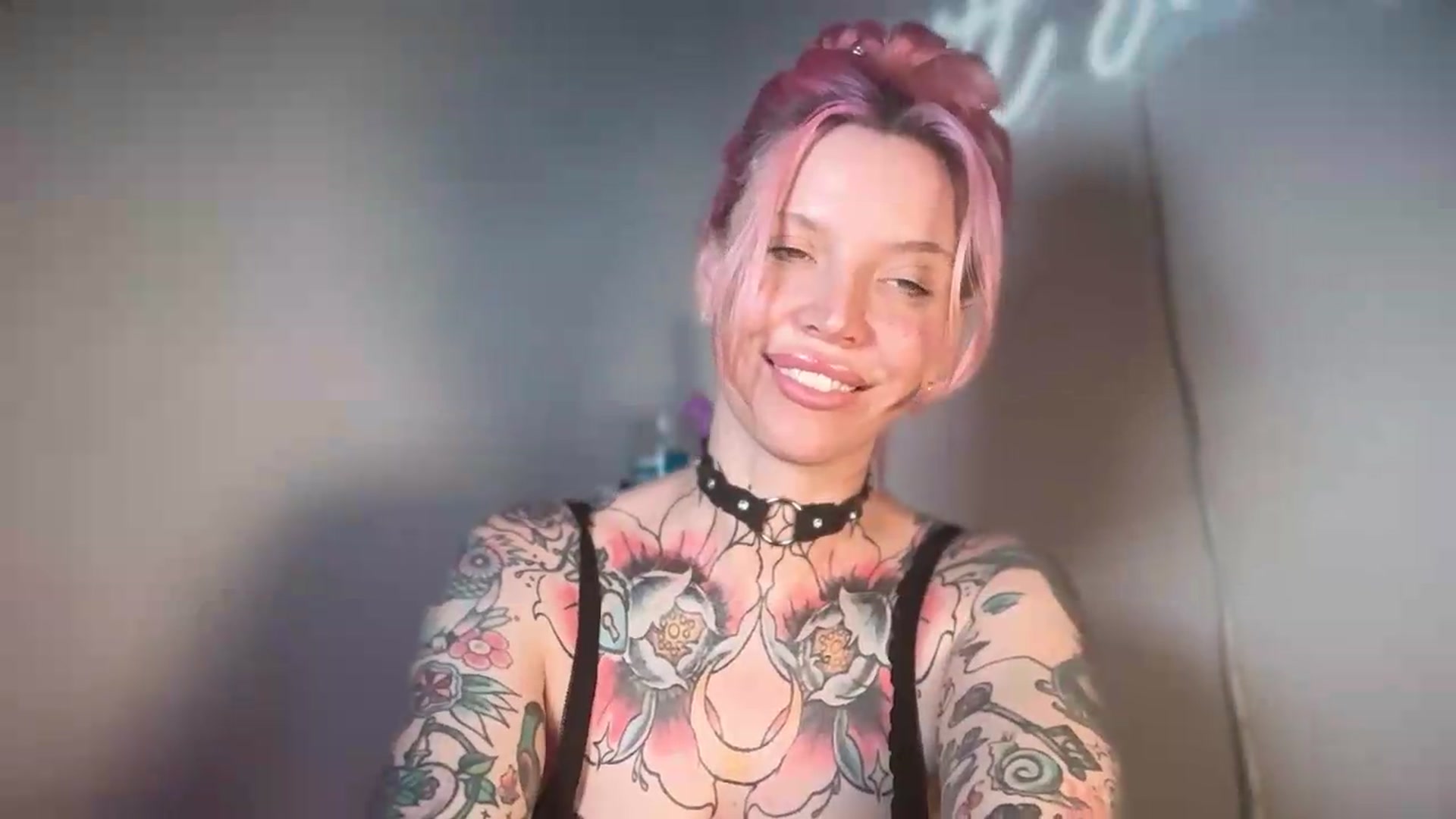 Gallery image thumbnail from Kittjones33's myfreecams stream on, 08/24/2026, 14:13 image 12 of 20