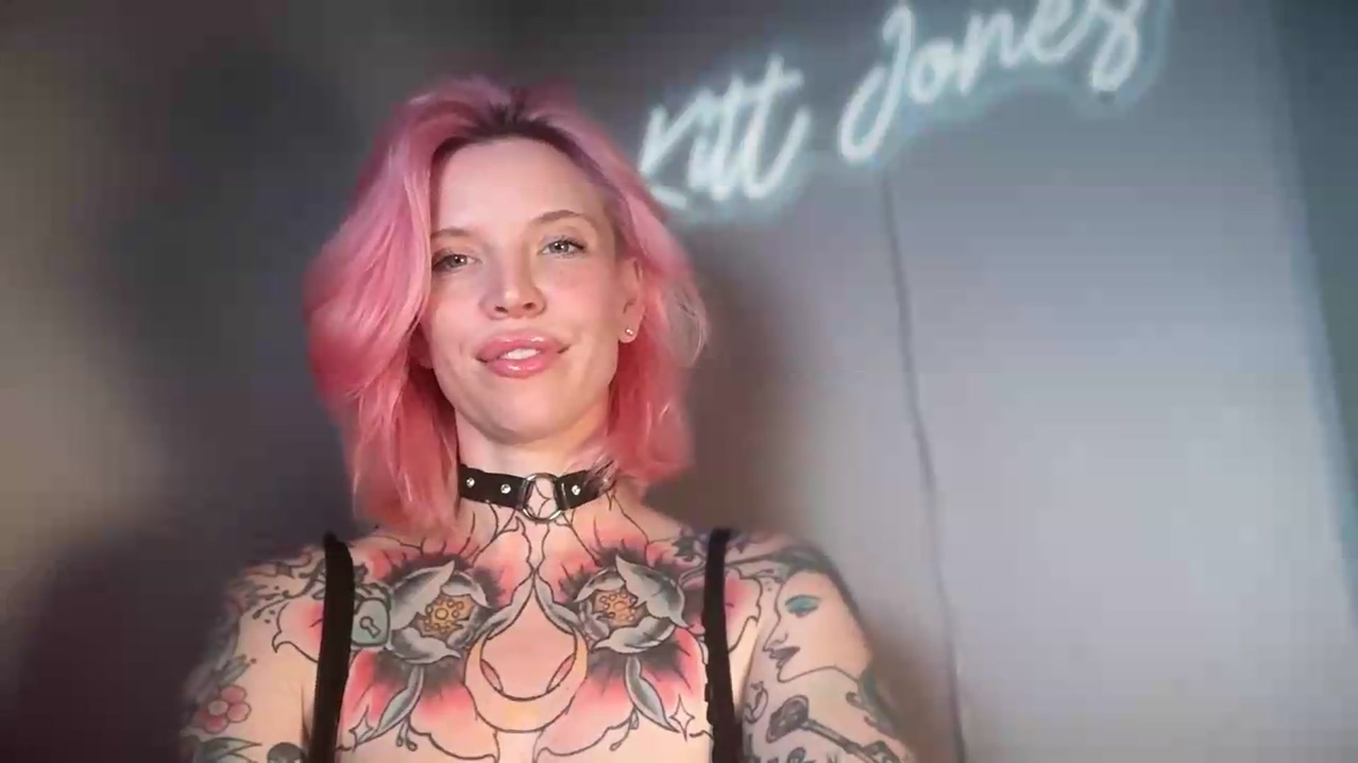 Gallery image thumbnail from Kittjones33's myfreecams stream on, 08/25/2026, 24:01 image 9 of 20
