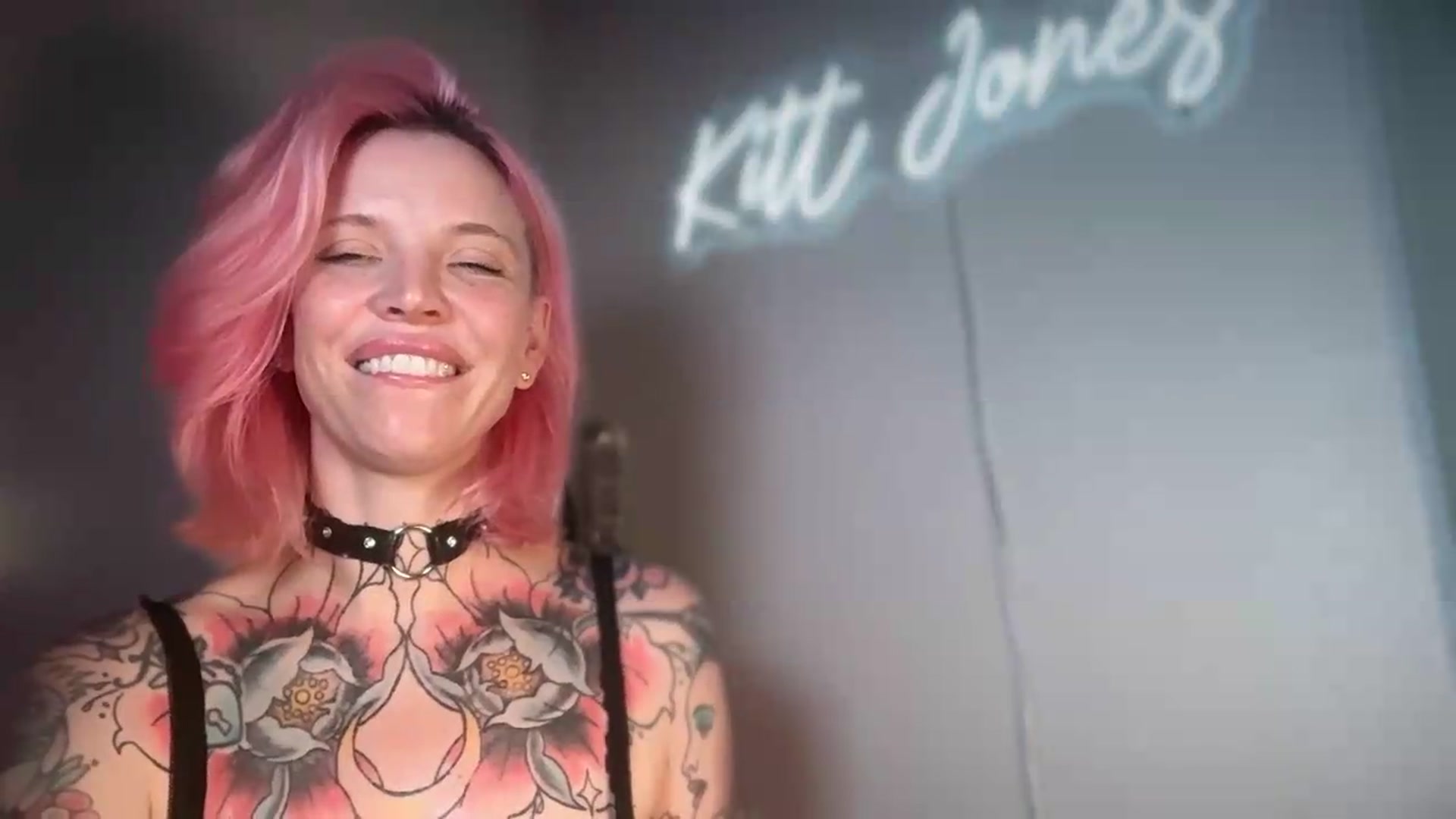 Gallery image thumbnail from Kittjones33's myfreecams stream on, 08/25/2026, 24:01 image 3 of 20
