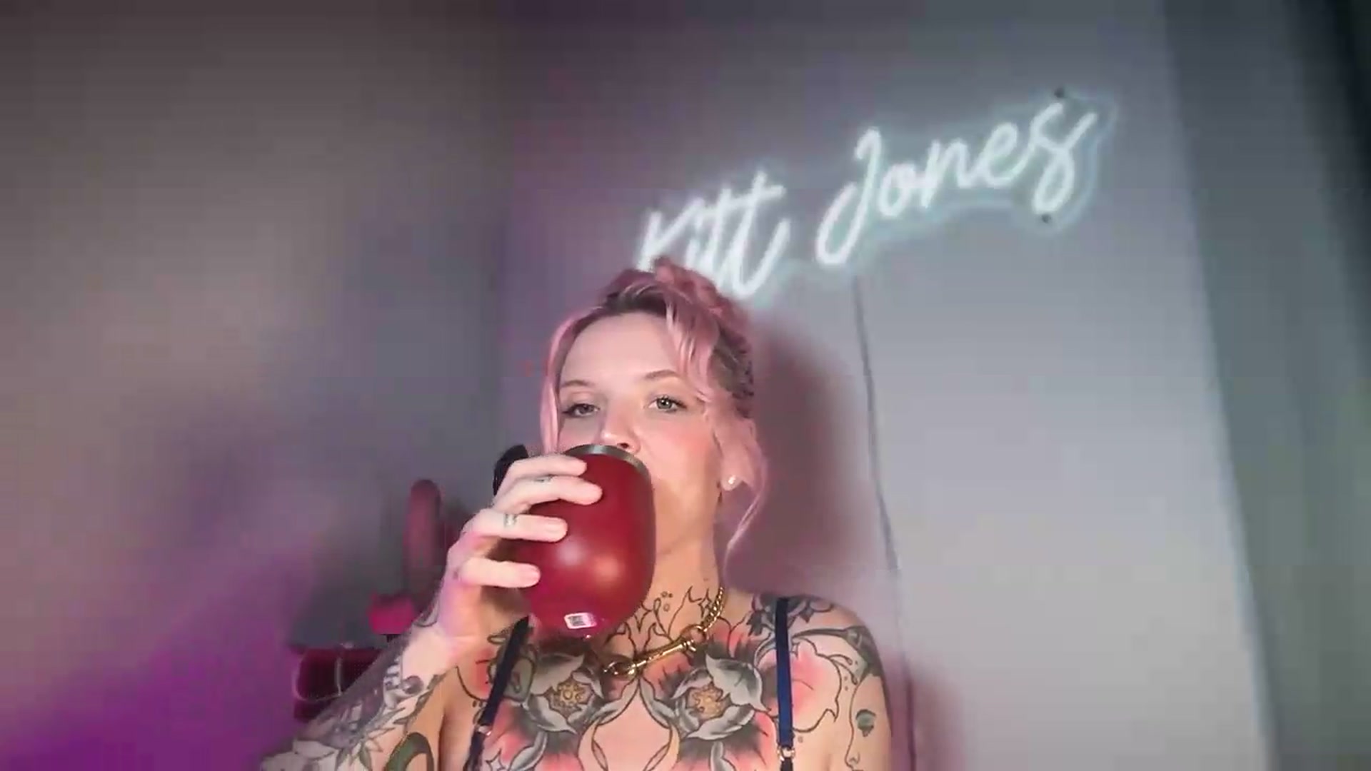 Gallery image thumbnail from Kittjones33's myfreecams stream on, 08/26/2026, 01:48 image 3 of 20