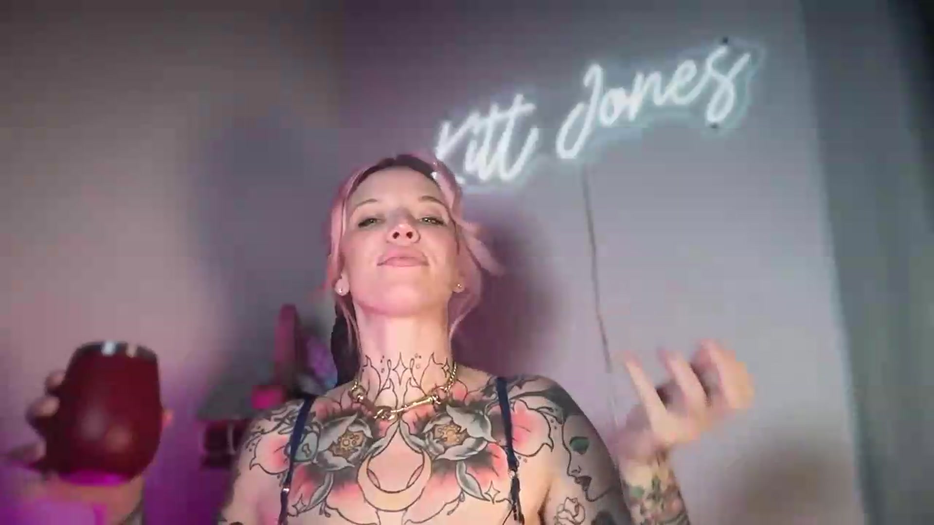 Gallery image thumbnail from Kittjones33's myfreecams stream on, 08/26/2026, 01:48 image 5 of 20