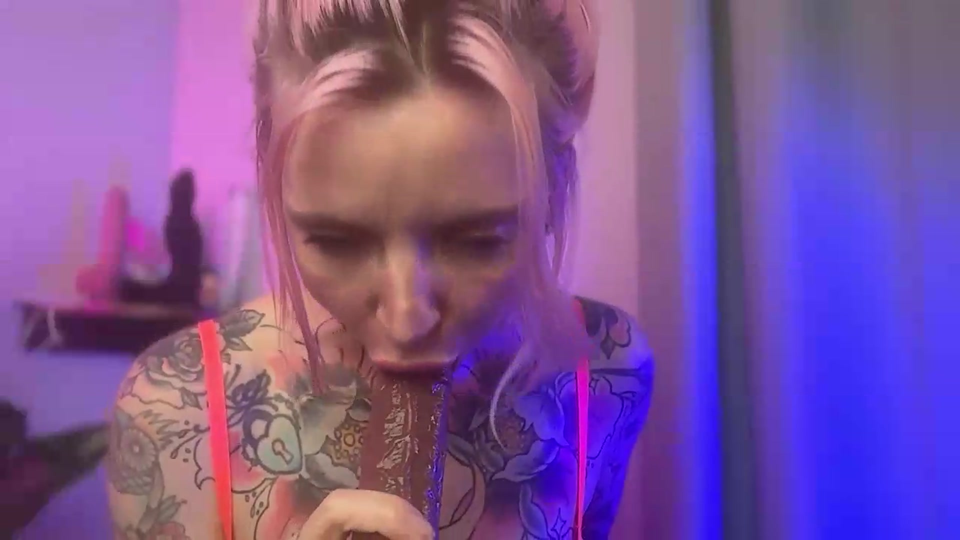 Gallery image thumbnail from Kittjones33's myfreecams stream on, 08/27/2026, 01:34 image 11 of 20